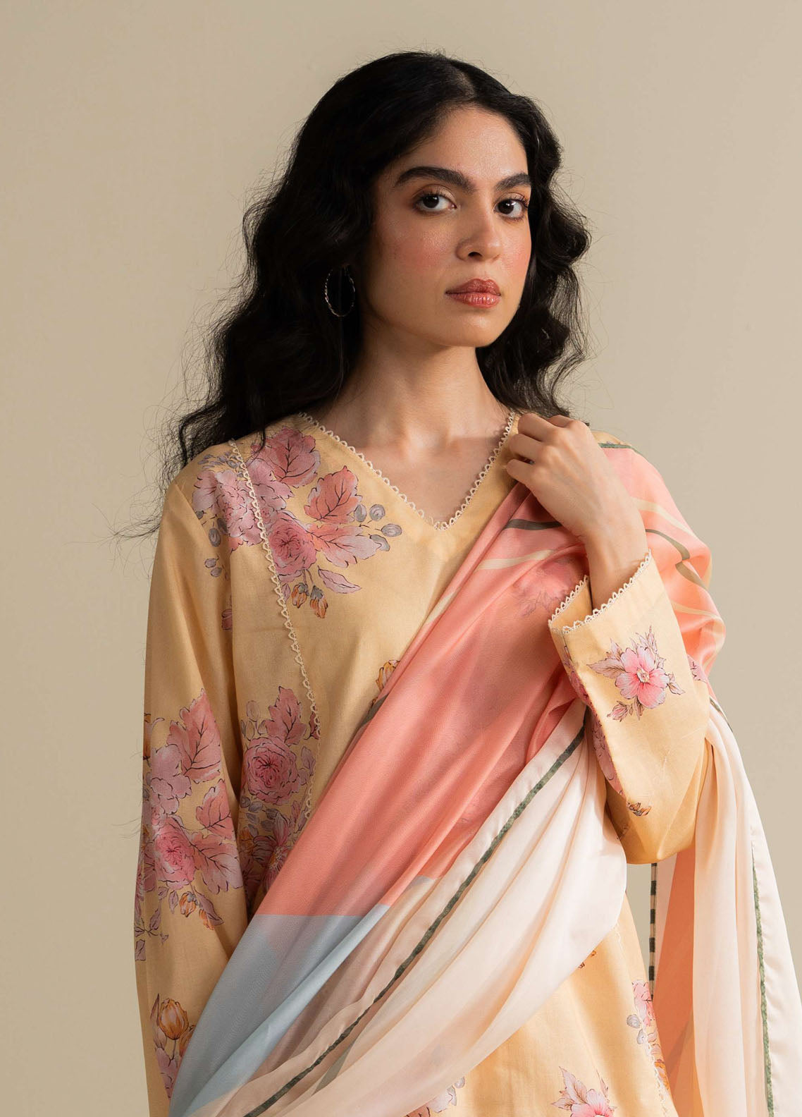 Coco By Zara Shahjahan Printed Lawn 3 Piece Unstitched Suit CZS25PSV3 D-1B OVELA Coco By Zara Shahjahan Printed Lawn 3 Piece Unstitched Suit CZS25PSV3 D-1B OVELA