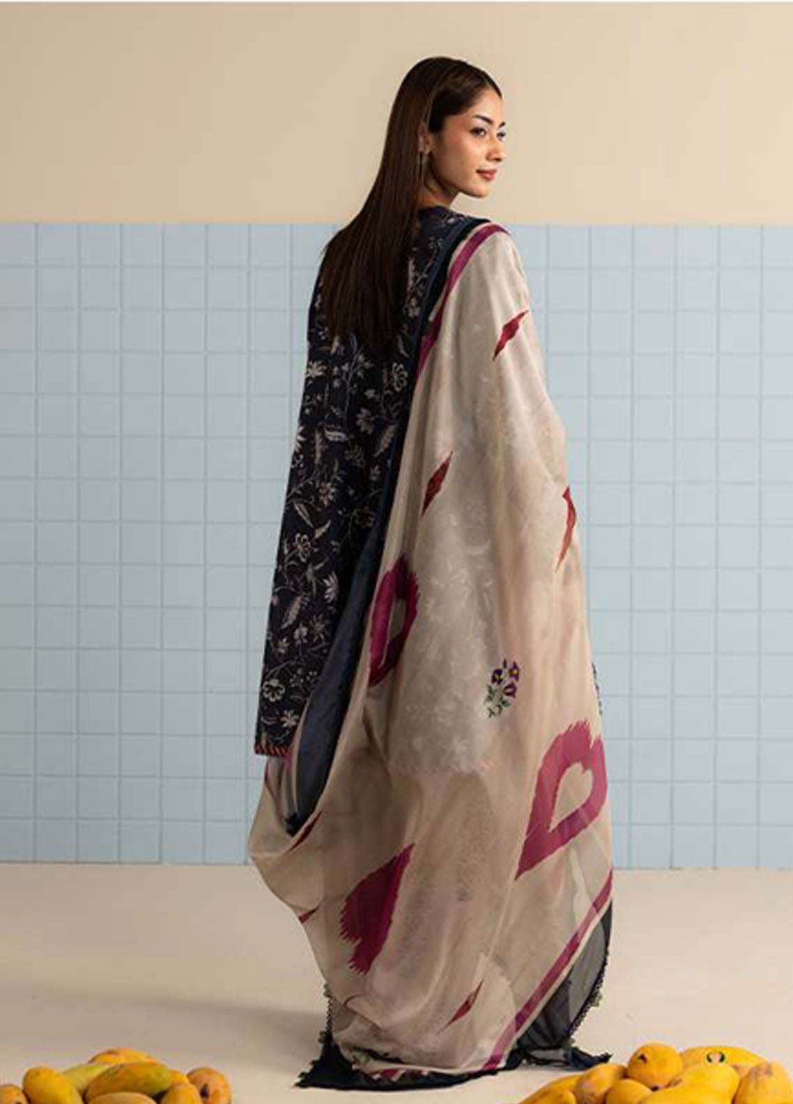 Coco By Zara Shahjahan Embroidered Lawn 3 Piece Unstitched Suit CZS25PSV3 D-7B LIORÉ Coco By Zara Shahjahan Embroidered Lawn 3 Piece Unstitched Suit CZS25PSV3 D-7B LIORÉ