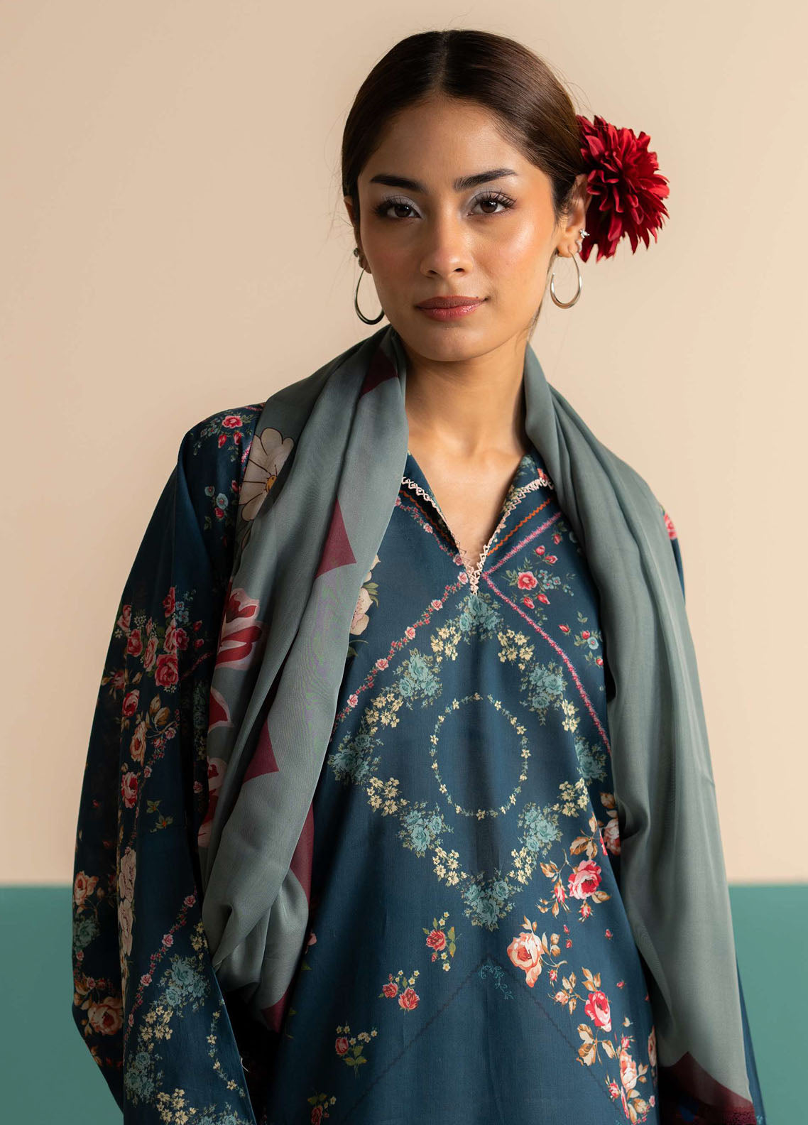 Coco By Zara Shahjahan Embroidered Lawn 3 Piece Unstitched Suit CZS25PSV3 D-9B ZARYA Coco By Zara Shahjahan Embroidered Lawn 3 Piece Unstitched Suit CZS25PSV3 D-9B ZARYA