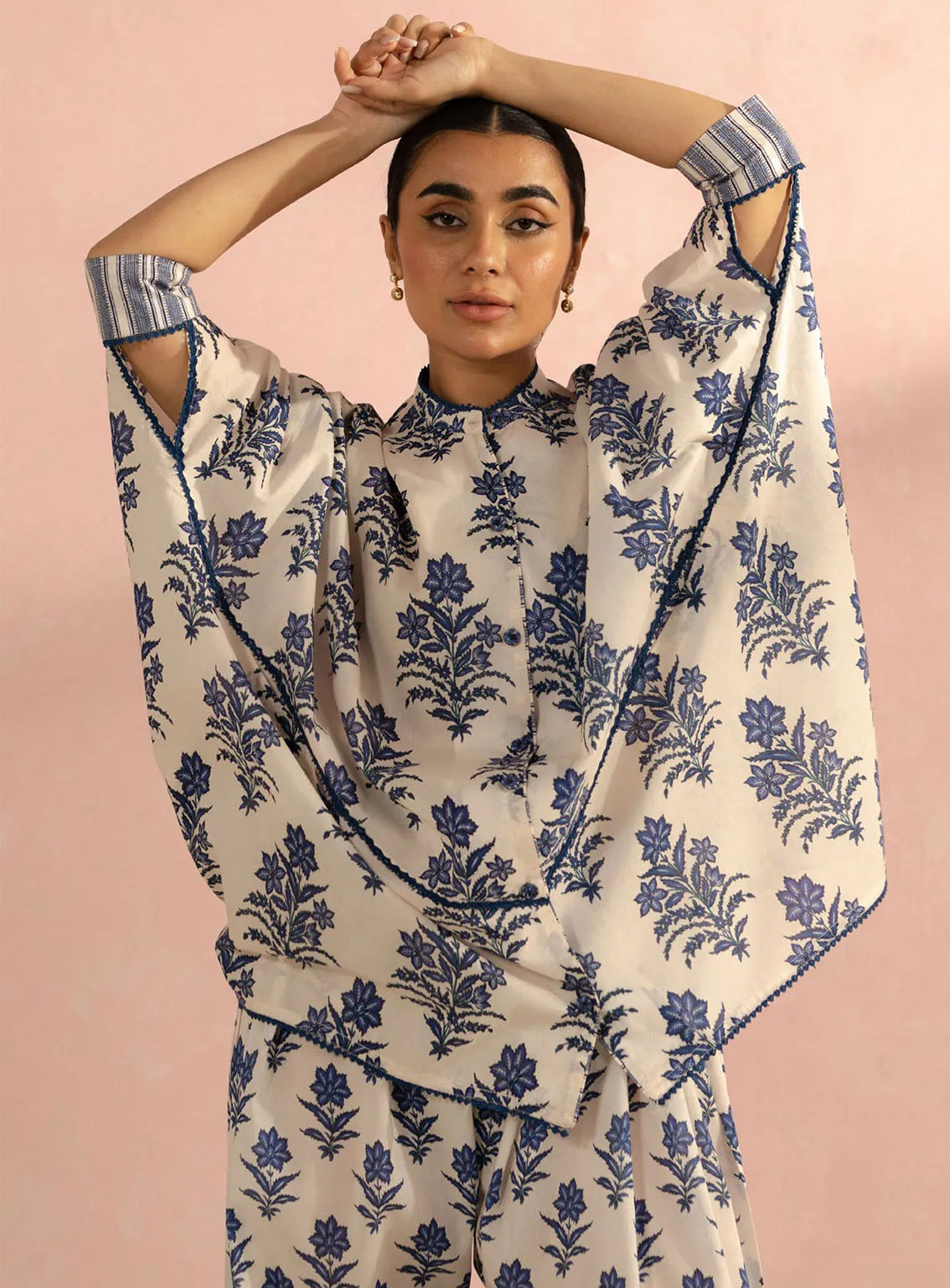 Coco By Zara Shahjahan Printed Lawn 3 Piece Unstitched Suit CZS25P D-1A AMARI Coco By Zara Shahjahan Printed Lawn 3 Piece Unstitched Suit CZS25P D-1A AMARI