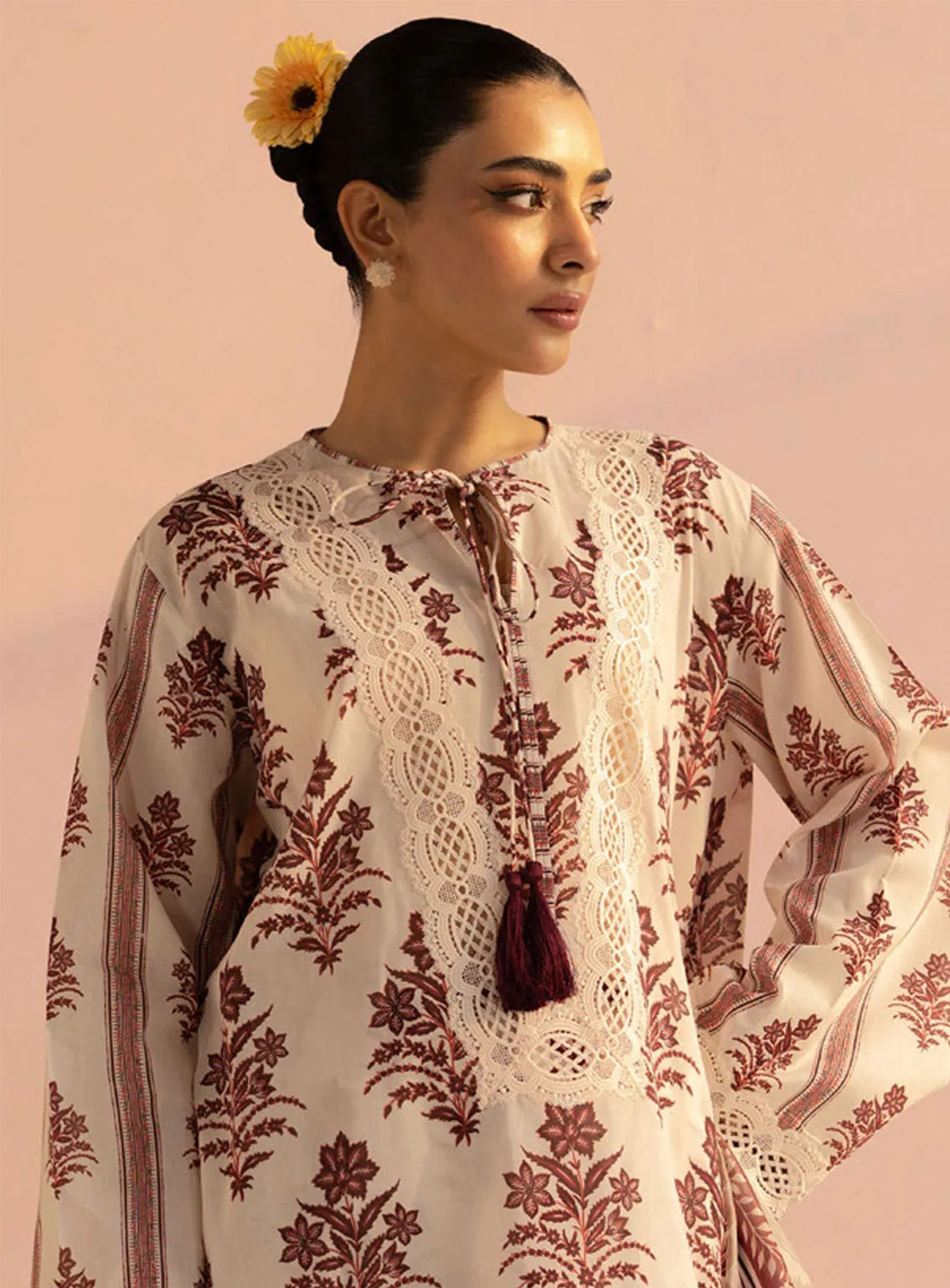 Coco By Zara Shahjahan Printed Lawn 3 Piece Unstitched Suit CZS25P D-1B AMARI Coco By Zara Shahjahan Printed Lawn 3 Piece Unstitched Suit CZS25P D-1B AMARI