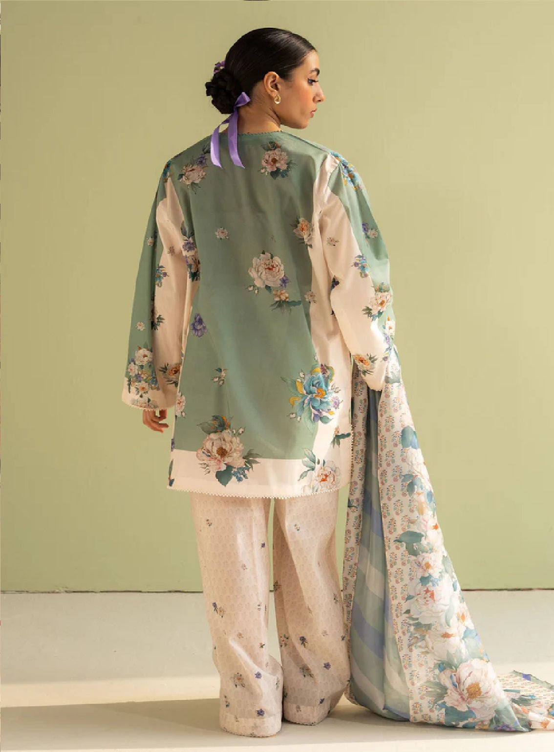 Coco By Zara Shahjahan Printed Lawn 3 Piece Unstitched Suit CZS25P D-2A SOFIA Coco By Zara Shahjahan Printed Lawn 3 Piece Unstitched Suit CZS25P D-2A SOFIA