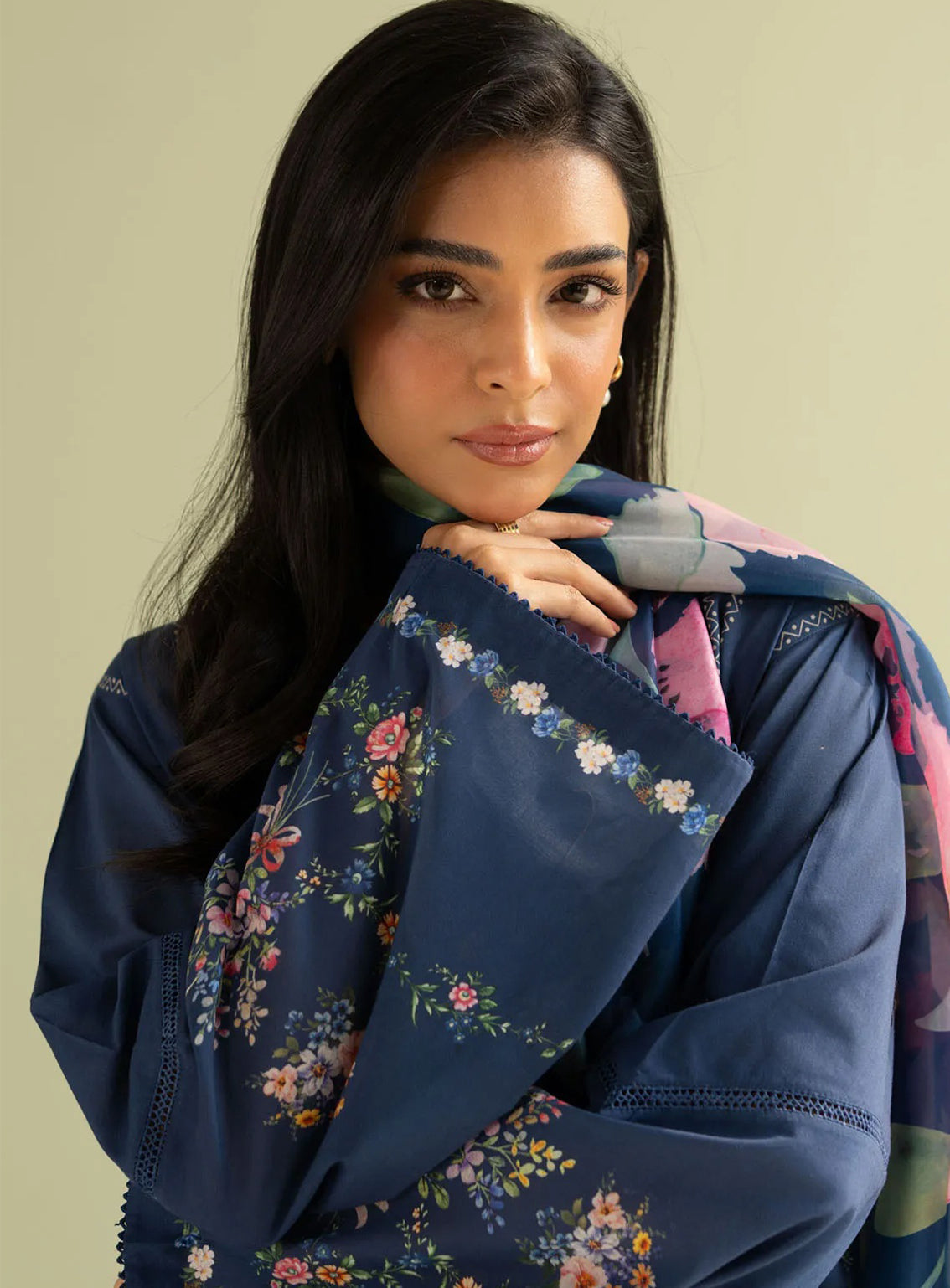 Coco By Zara Shahjahan Printed Lawn 3 Piece Unstitched Suit CZS25P D-3B RIA Coco By Zara Shahjahan Printed Lawn 3 Piece Unstitched Suit CZS25P D-3B RIA