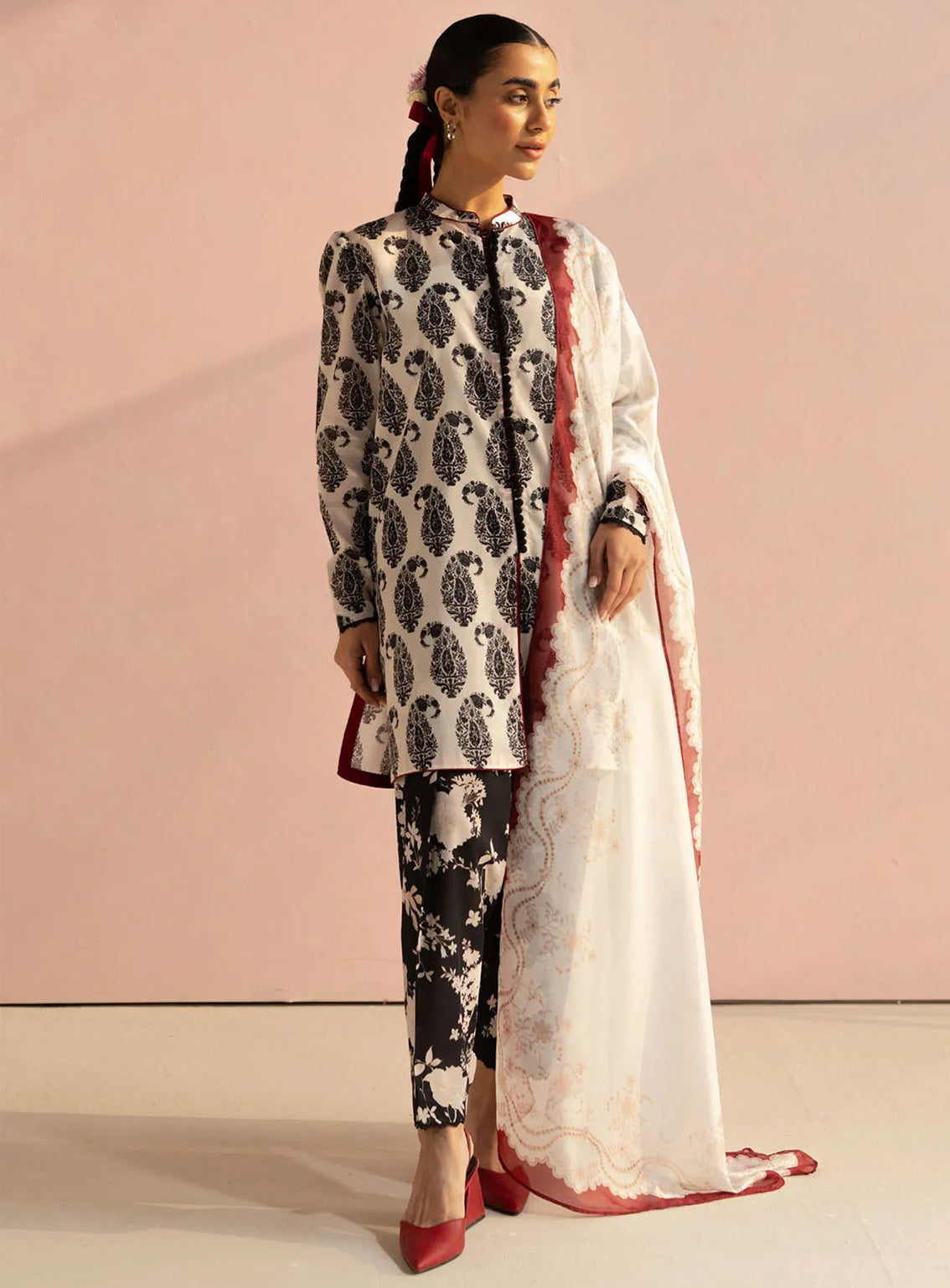 Coco By Zara Shahjahan Printed Lawn 3 Piece Unstitched Suit CZS25P D-6A PAISLEY Coco By Zara Shahjahan Printed Lawn 3 Piece Unstitched Suit CZS25P D-6A PAISLEY