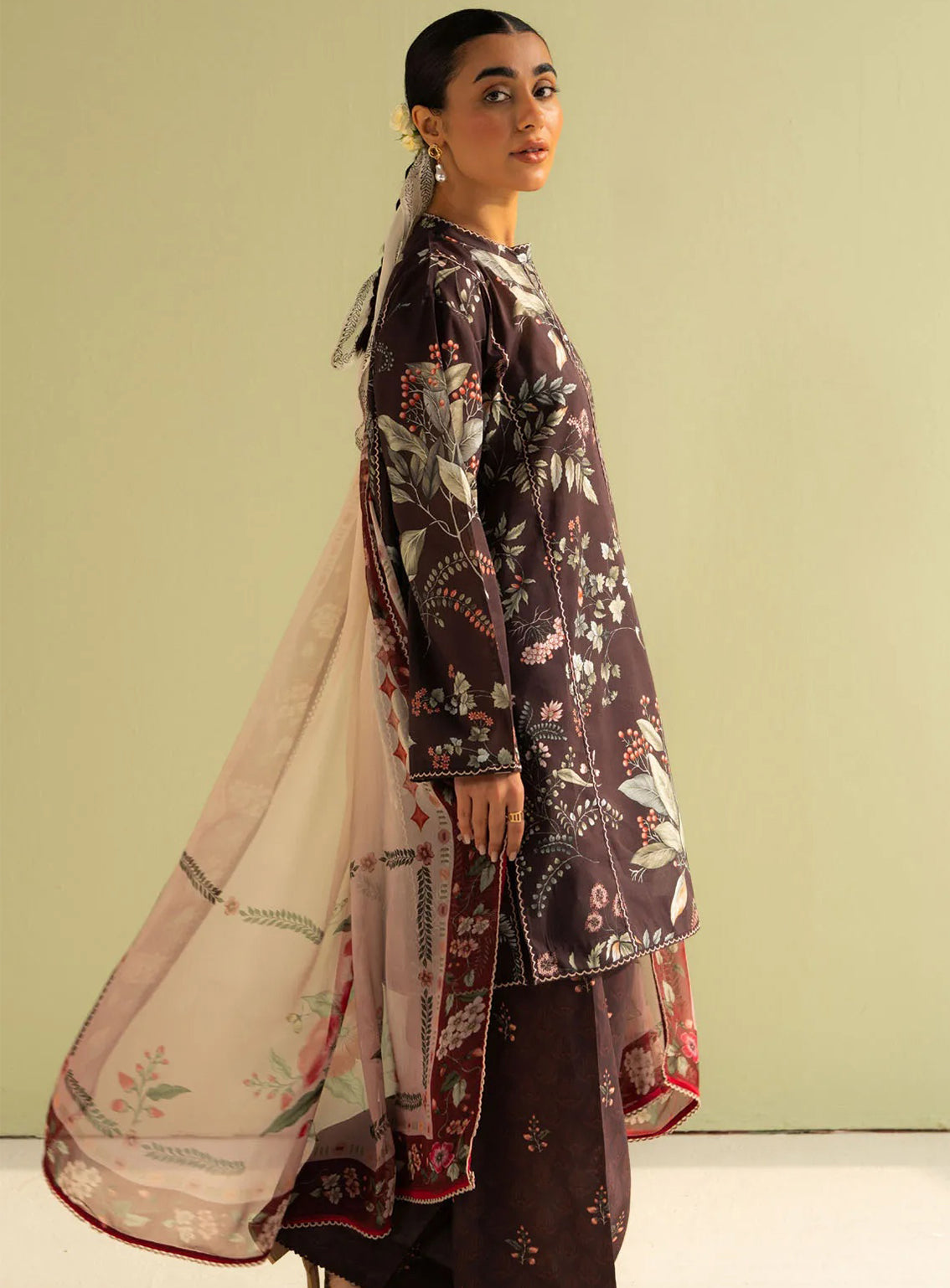 Coco By Zara Shahjahan Printed Lawn 3 Piece Unstitched Suit CZS25P D-7B ZOE Coco By Zara Shahjahan Printed Lawn 3 Piece Unstitched Suit CZS25P D-7B ZOE