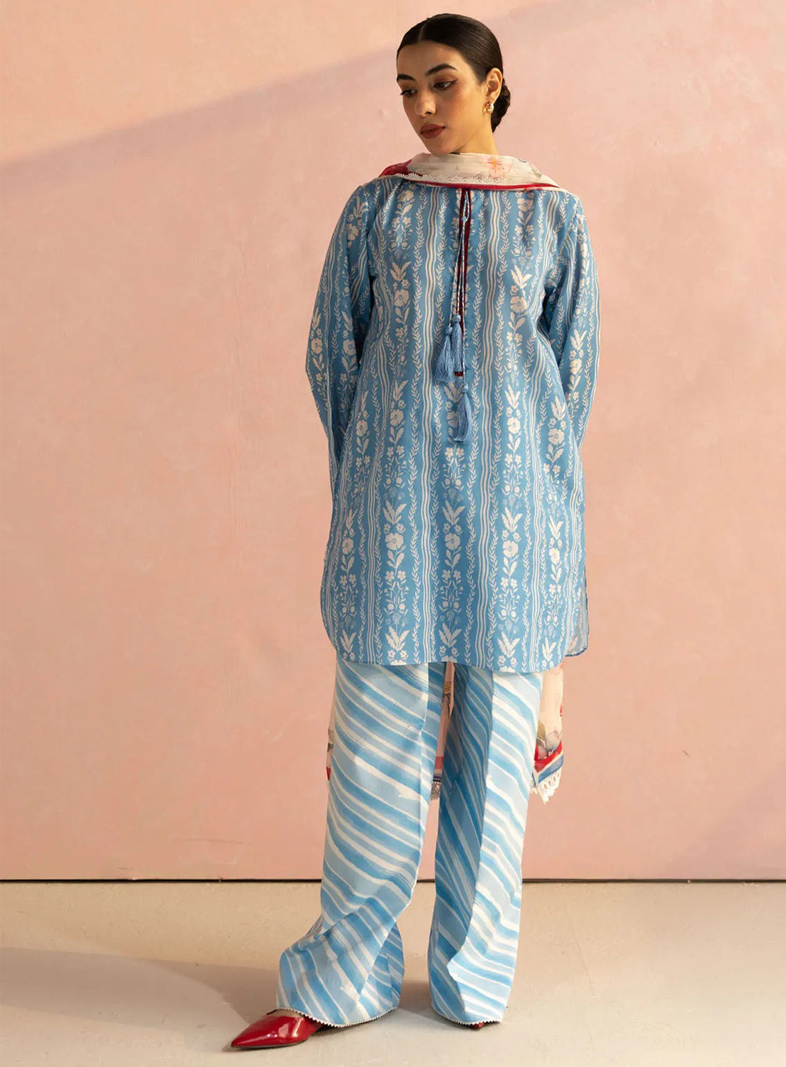 Coco By Zara Shahjahan Printed Lawn 3 Piece Unstitched Suit CZS25P D-9B RUBY Coco By Zara Shahjahan Printed Lawn 3 Piece Unstitched Suit CZS25P D-9B RUBY