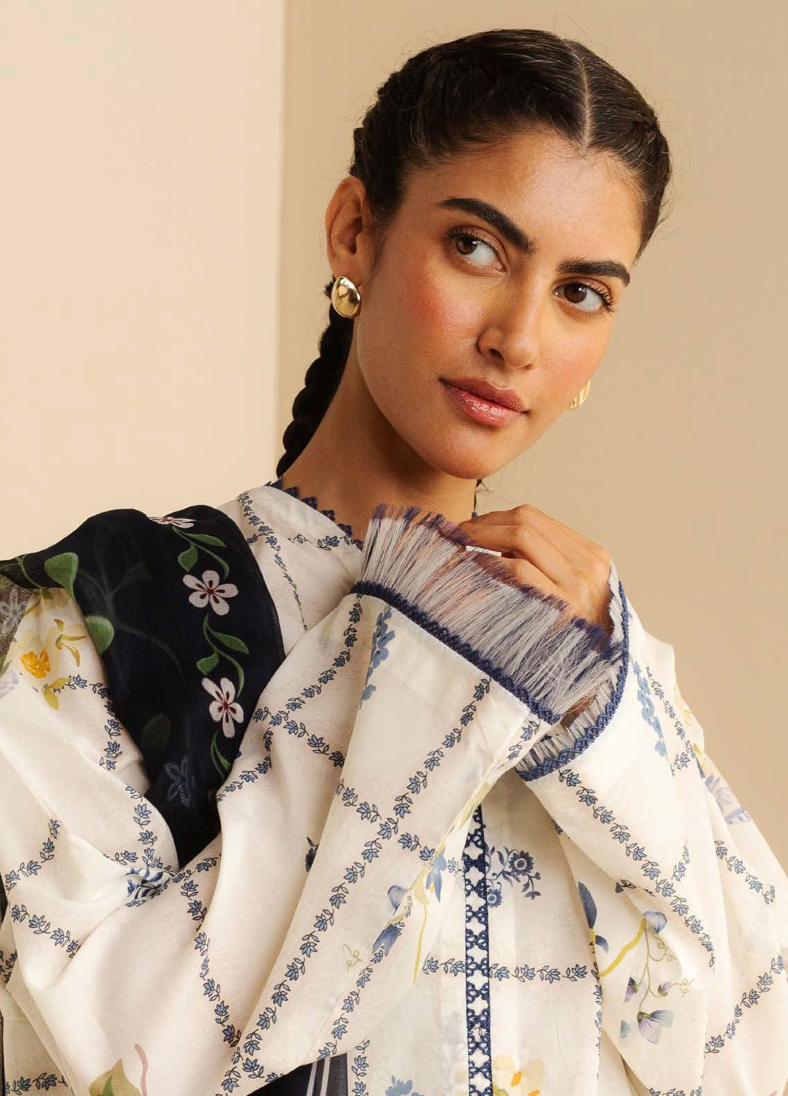 Coco By Zara Shahjahan Printed Lawn 3 Piece Unstitched Suit CZS25PD2 D-10A LUNA Coco By Zara Shahjahan Printed Lawn 3 Piece Unstitched Suit CZS25PD2 D-10A LUNA