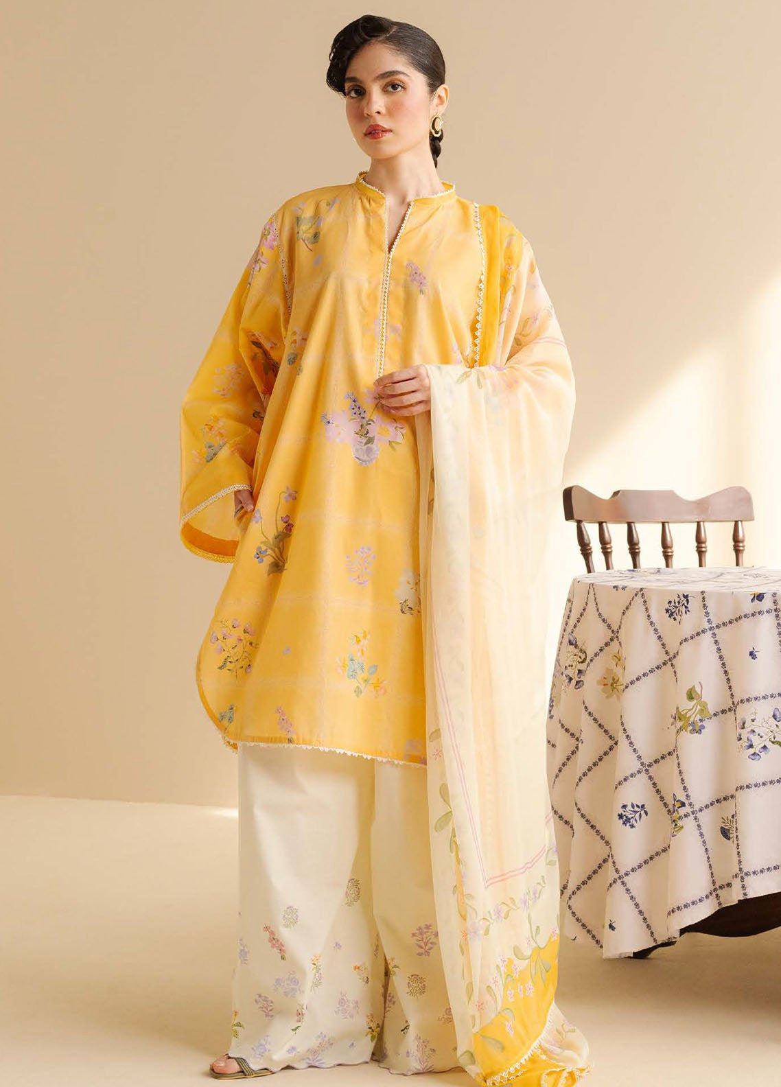 Coco By Zara Shahjahan Printed Lawn 3 Piece Unstitched Suit CZS25PD2 D-10B LUNA Coco By Zara Shahjahan Printed Lawn 3 Piece Unstitched Suit CZS25PD2 D-10B LUNA