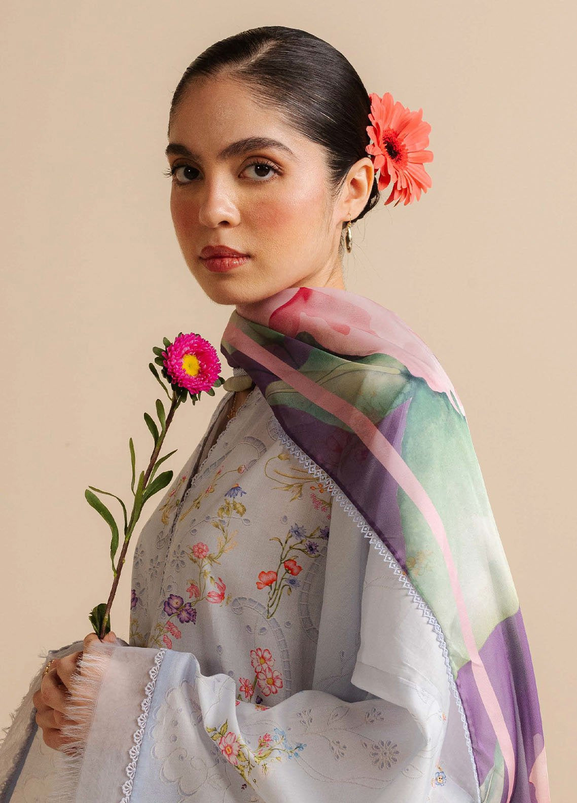 Coco By Zara Shahjahan Printed Lawn 3 Piece Unstitched Suit CZS25PD2 D-3A ARIA Coco By Zara Shahjahan Printed Lawn 3 Piece Unstitched Suit CZS25PD2 D-3A ARIA