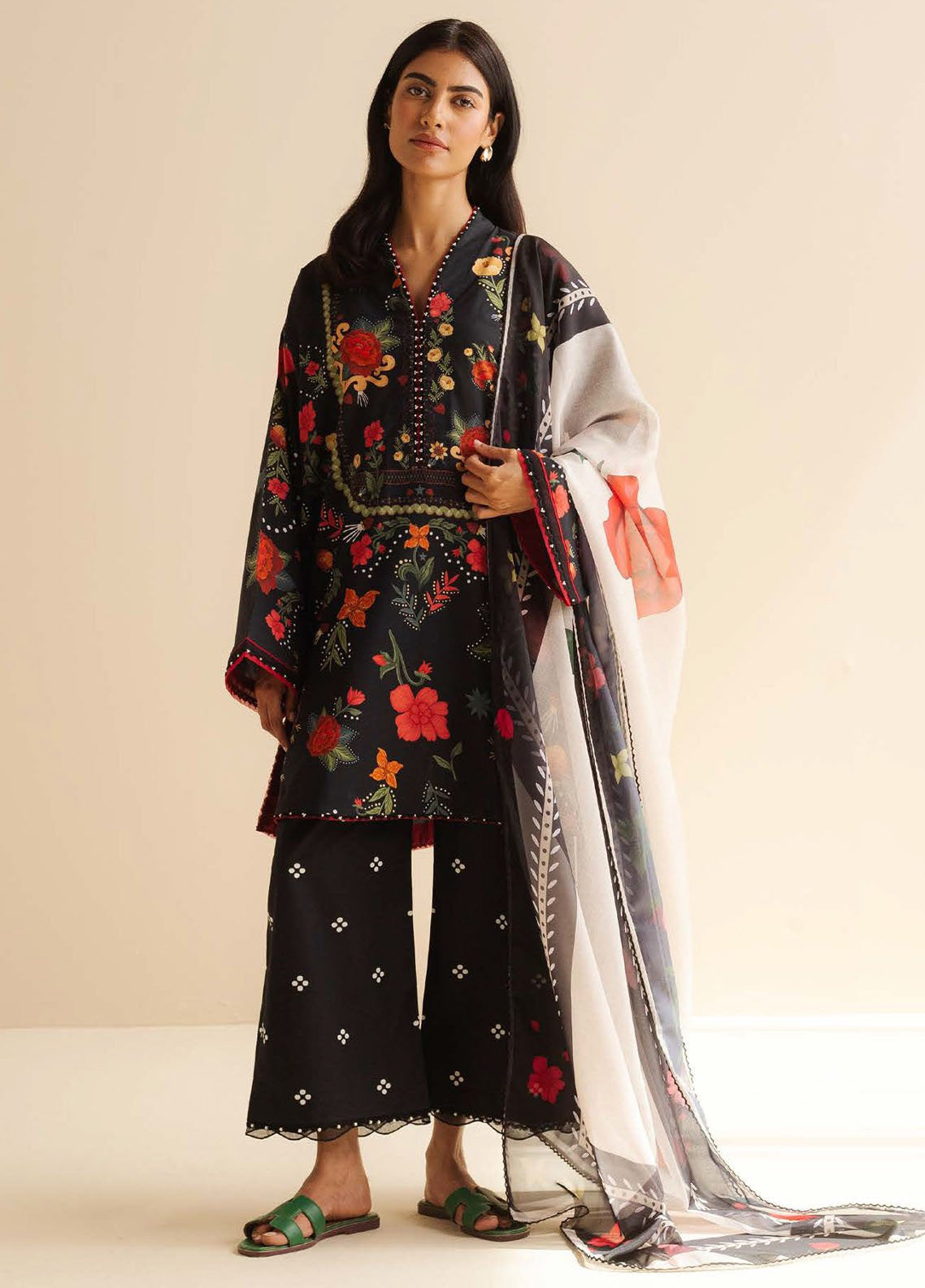 Coco By Zara Shahjahan Printed Lawn 3 Piece Unstitched Suit CZS25PD2 D-5A NYRA Coco By Zara Shahjahan Printed Lawn 3 Piece Unstitched Suit CZS25PD2 D-5A NYRA