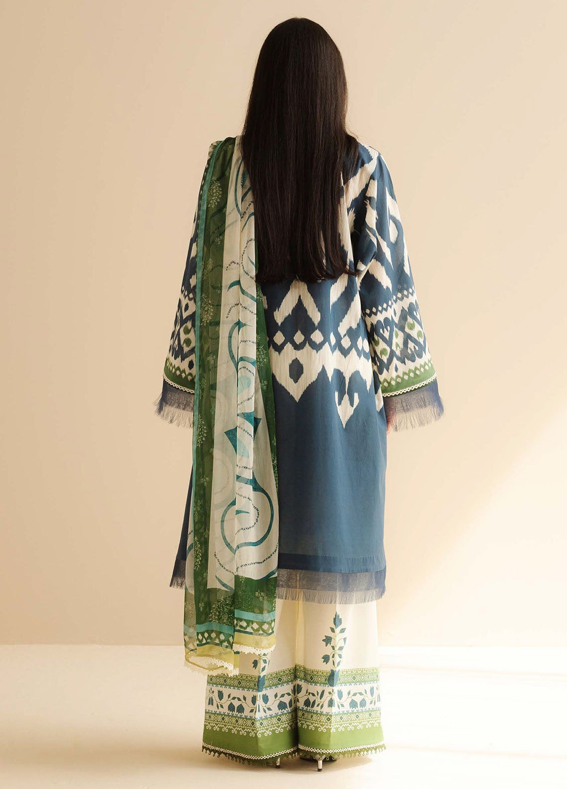 Coco By Zara Shahjahan Printed Lawn 3 Piece Unstitched Suit CZS25PD2 D-6B SILA Coco By Zara Shahjahan Printed Lawn 3 Piece Unstitched Suit CZS25PD2 D-6B SILA