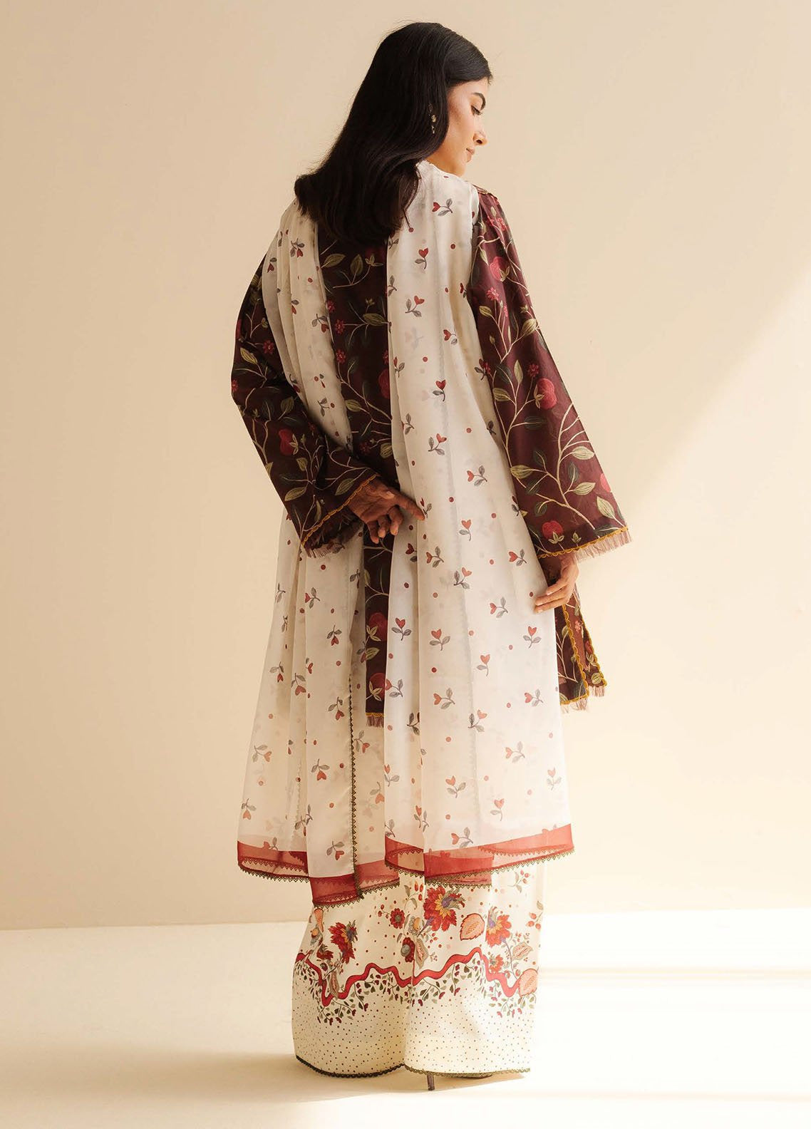 Coco By Zara Shahjahan Printed Lawn 3 Piece Unstitched Suit CZS25PD2 D-7A REY Coco By Zara Shahjahan Printed Lawn 3 Piece Unstitched Suit CZS25PD2 D-7A REY