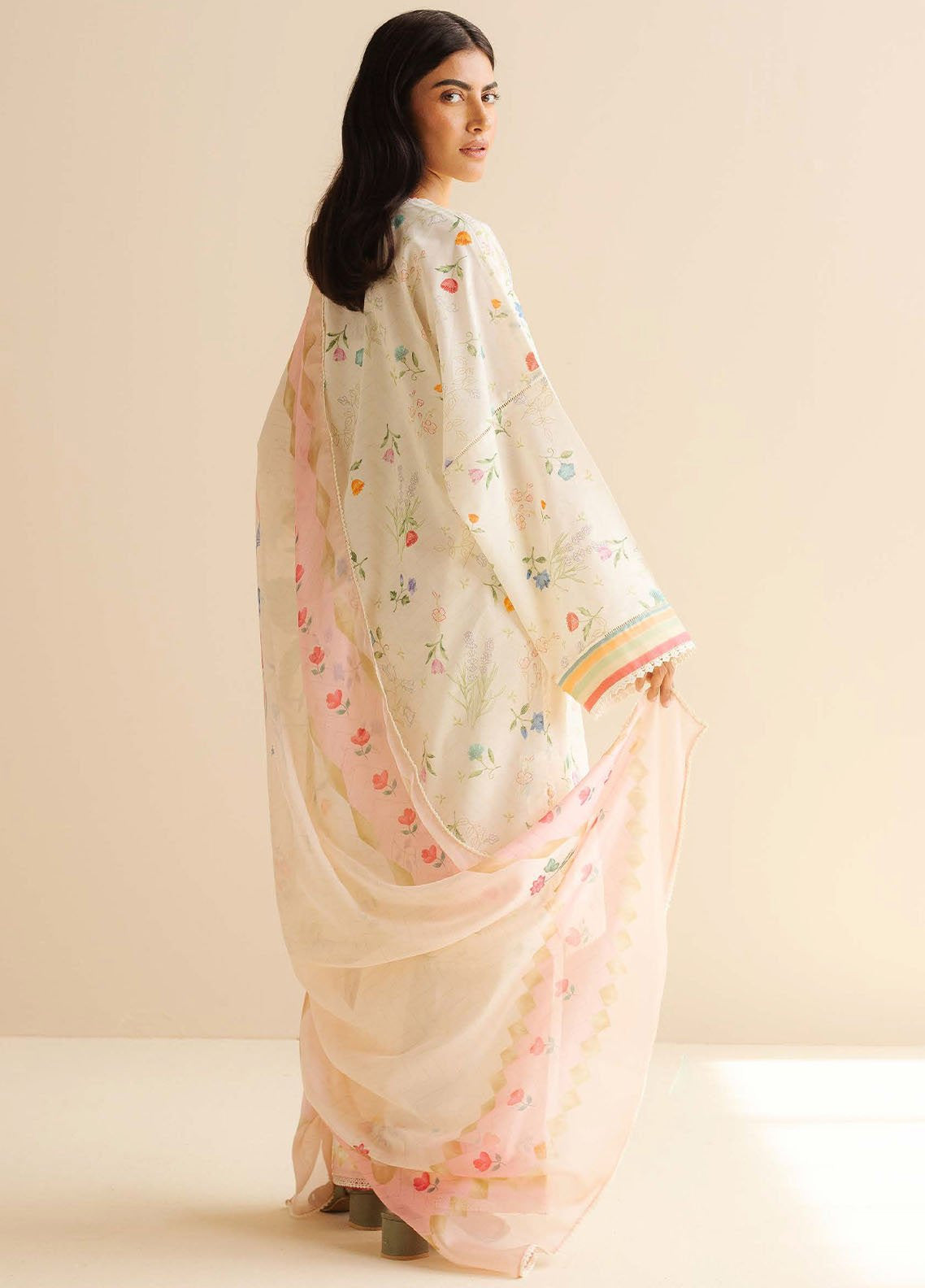 Coco By Zara Shahjahan Printed Lawn 3 Piece Unstitched Suit CZS25PD2 D-9B KAIA Coco By Zara Shahjahan Printed Lawn 3 Piece Unstitched Suit CZS25PD2 D-9B KAIA