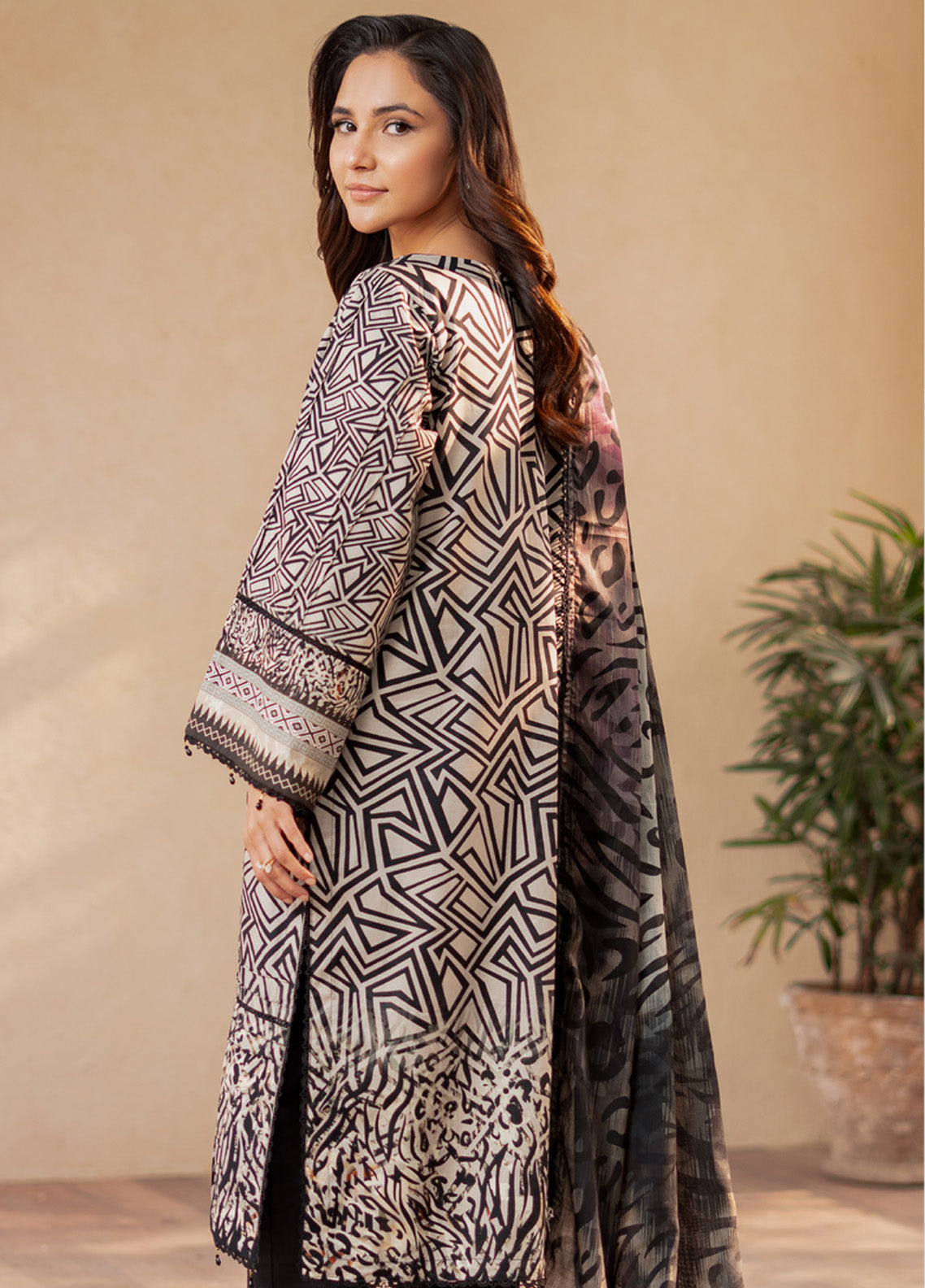 Coco Cords By Alzohaib Digital Printed Lawn 3 Piece Unstitched Suit AZ25CC D-11 Coco Cords By Alzohaib Digital Printed Lawn 3 Piece Unstitched Suit AZ25CC D-11
