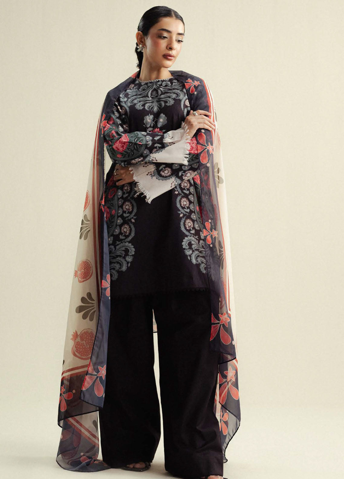 Coco Prints By Zara Shahjahan Printed Cambric 3 Piece Unstitched Suit CZS25PD4 D-9B SOL Coco Prints By Zara Shahjahan Printed Cambric 3 Piece Unstitched Suit CZS25PD4 D-9B SOL