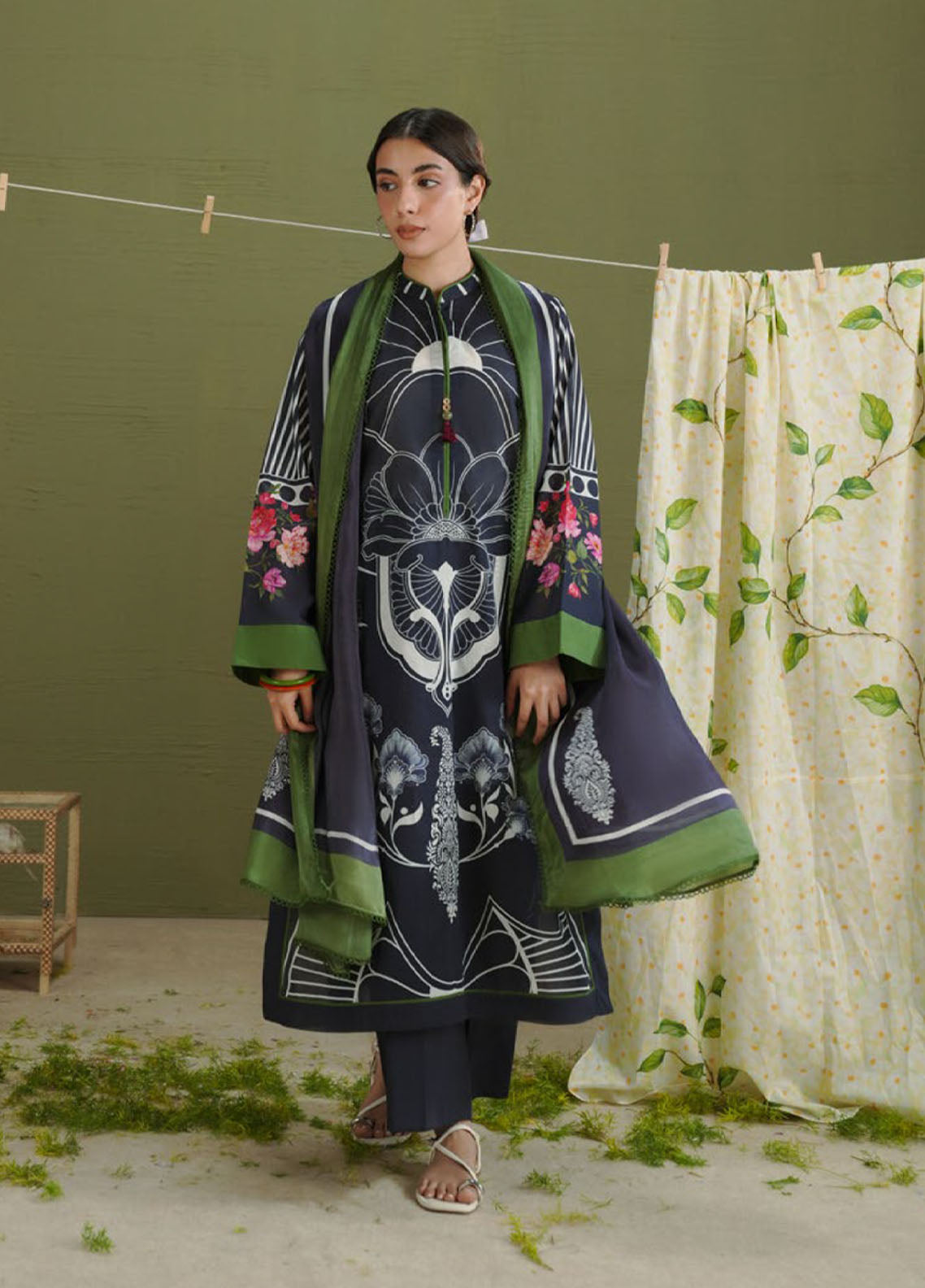 Coco Prints By Zara Shahjahan Printed Lawn 3 Piece Unstitched Suit CZS26PD1 D-10B RAYA Coco Prints By Zara Shahjahan Printed Lawn 3 Piece Unstitched Suit CZS26PD1 D-10B RAYA