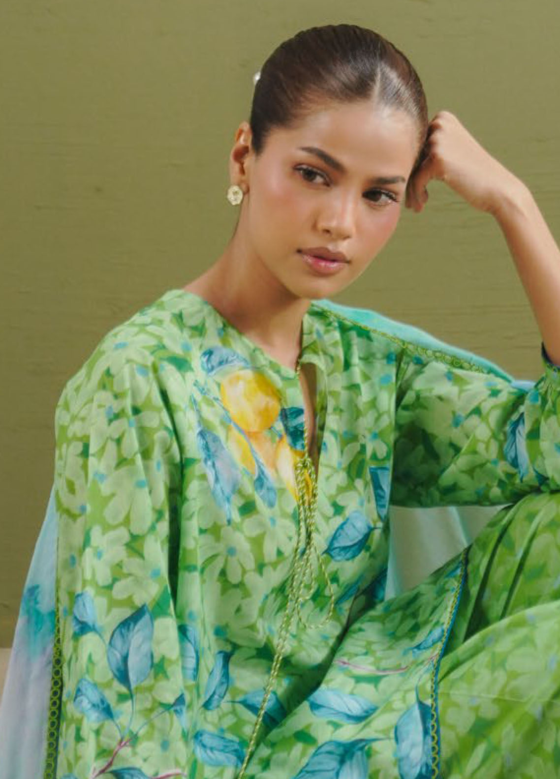 Coco Prints By Zara Shahjahan Printed Lawn 3 Piece Unstitched Suit CZS26PD1 D-7B KAEL Coco Prints By Zara Shahjahan Printed Lawn 3 Piece Unstitched Suit CZS26PD1 D-7B KAEL