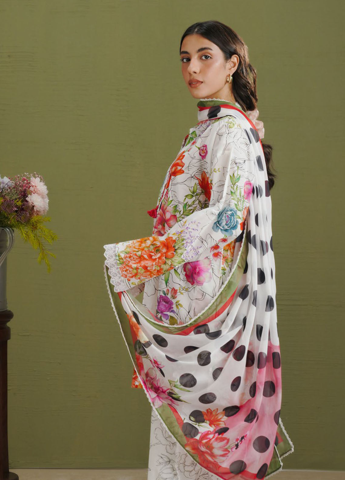 Coco Prints By Zara Shahjahan Printed Lawn 3 Piece Unstitched Suit CZS26PD1 D-9A ELIX Coco Prints By Zara Shahjahan Printed Lawn 3 Piece Unstitched Suit CZS26PD1 D-9A ELIX