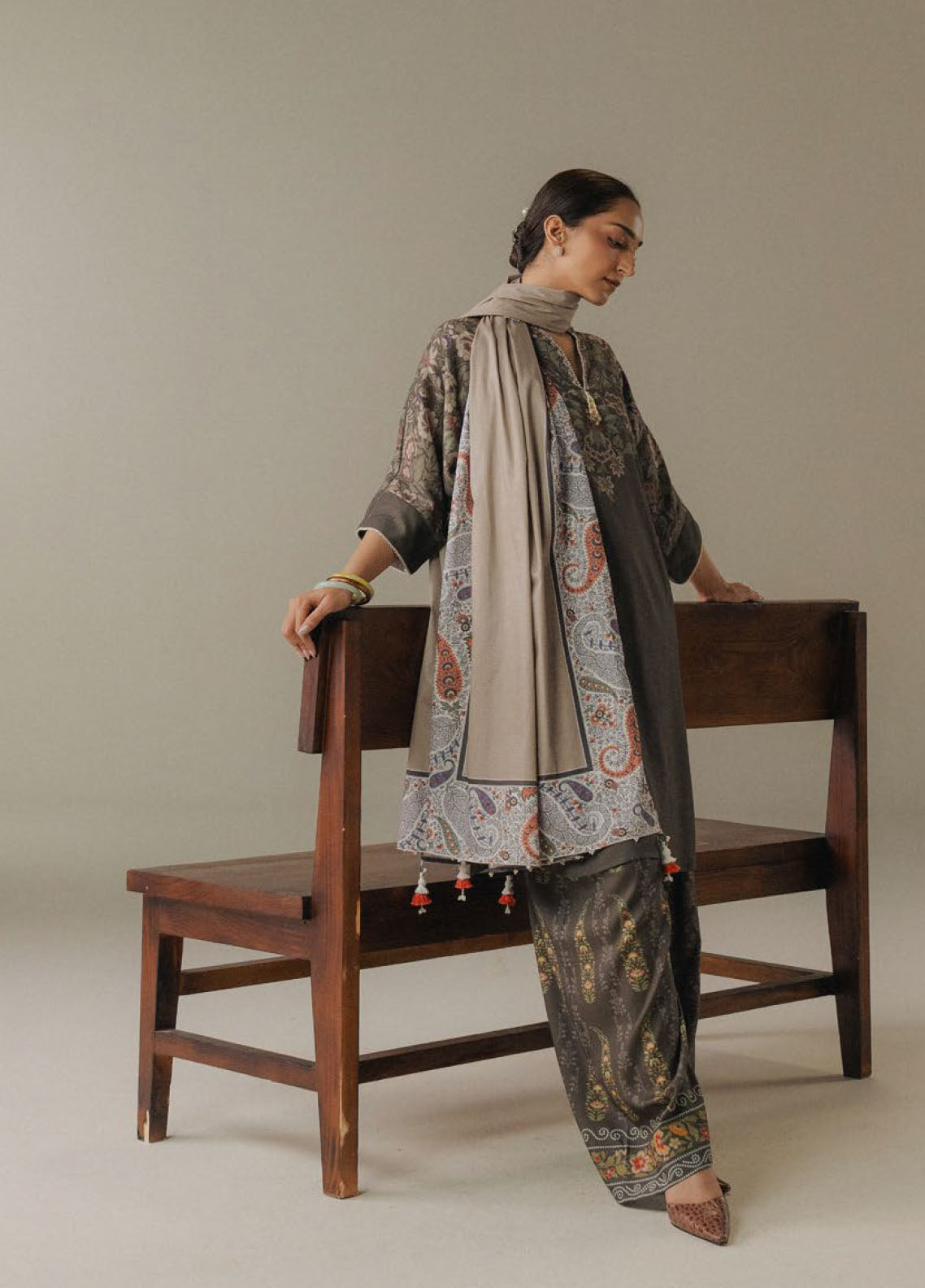 Coco Prints By Zara Shahjahan Printed Linen 3 Piece Unstitched Suit CZS25PD5 D-10A AUTUMN LINE Coco Prints By Zara Shahjahan Printed Linen 3 Piece Unstitched Suit CZS25PD5 D-10A AUTUMN LINE