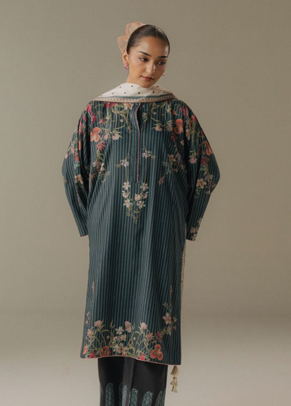 Coco Prints By Zara Shahjahan Printed Linen 3 Piece Unstitched Suit CZS25PD5 D-1B AMBER DAYS Coco Prints By Zara Shahjahan Printed Linen 3 Piece Unstitched Suit CZS25PD5 D-1B AMBER DAYS