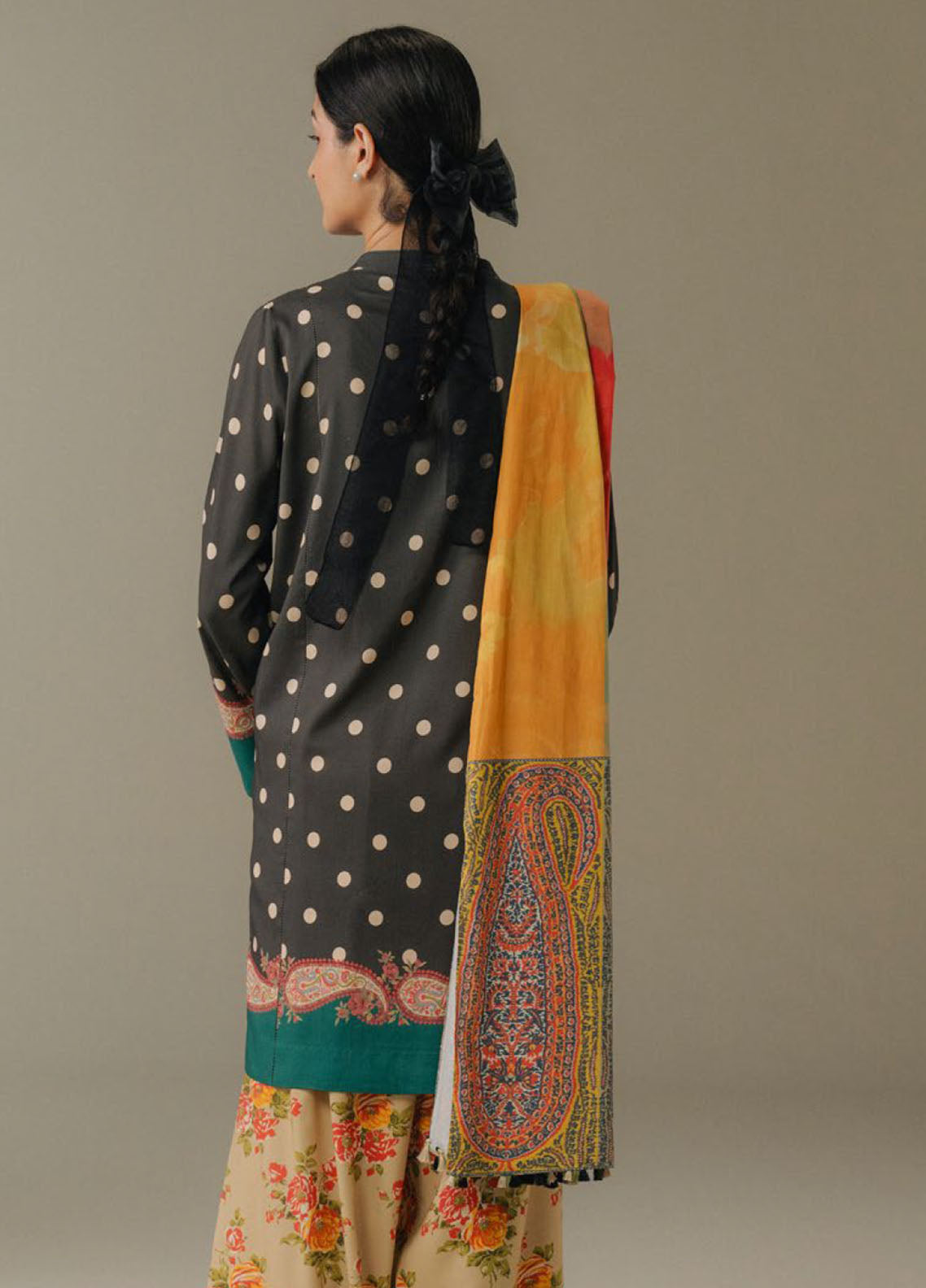 Coco Prints By Zara Shahjahan Printed Linen 3 Piece Unstitched Suit CZS25PD5 D-3A PAPER MOON Coco Prints By Zara Shahjahan Printed Linen 3 Piece Unstitched Suit CZS25PD5 D-3A PAPER MOON