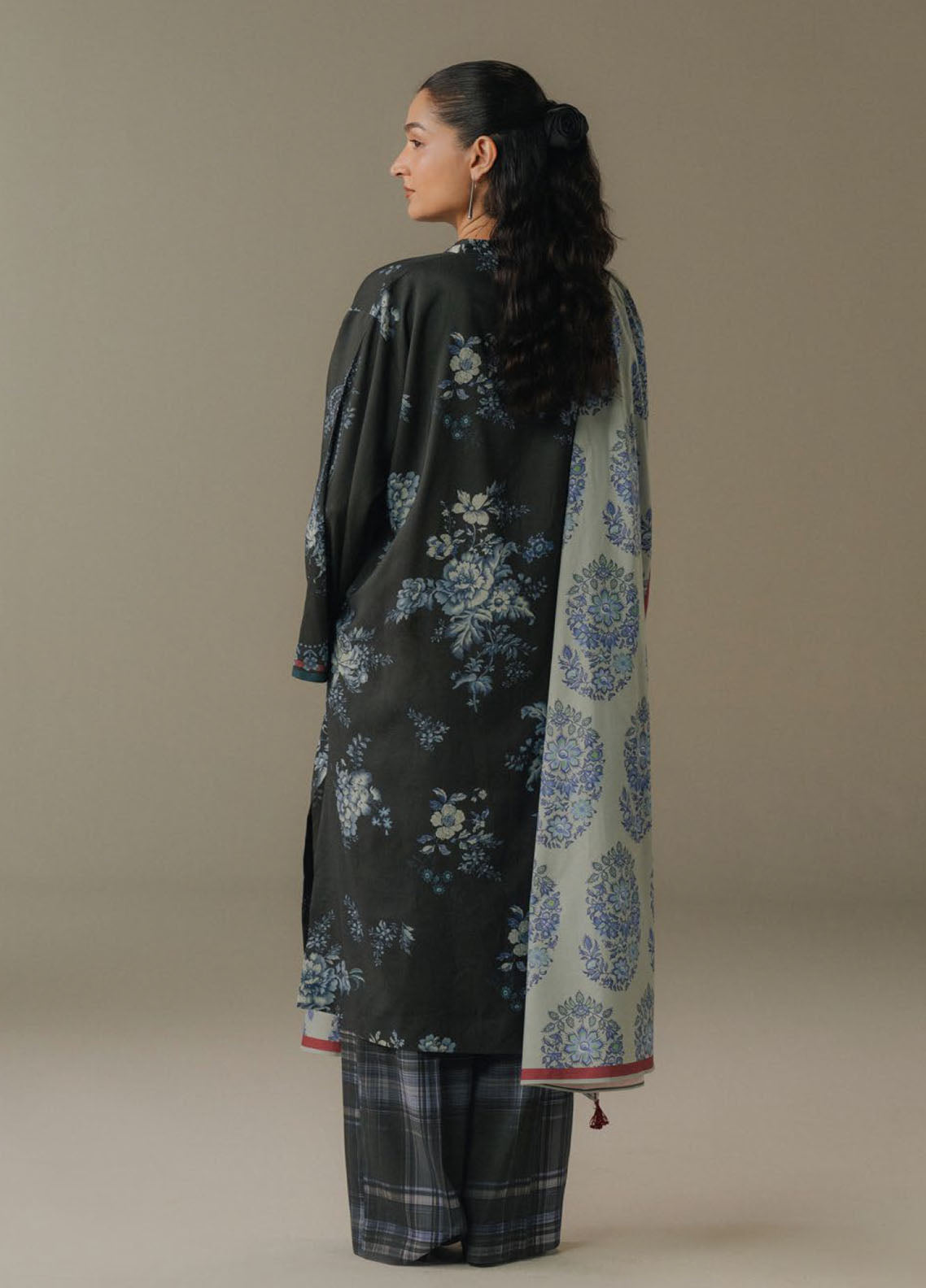 Coco Prints By Zara Shahjahan Printed Linen 3 Piece Unstitched Suit CZS25PD5 D-6B HUSHED EMBER Coco Prints By Zara Shahjahan Printed Linen 3 Piece Unstitched Suit CZS25PD5 D-6B HUSHED EMBER