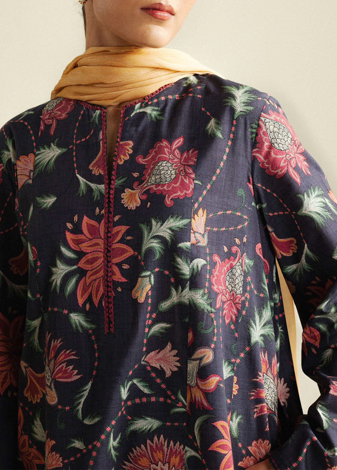 Coco Prints By Zara Shahjahan Printed Slub Cotton 3 Piece Unstitched Suit CZS25PD4 D-1B MEADOW Coco Prints By Zara Shahjahan Printed Slub Cotton 3 Piece Unstitched Suit CZS25PD4 D-1B MEADOW