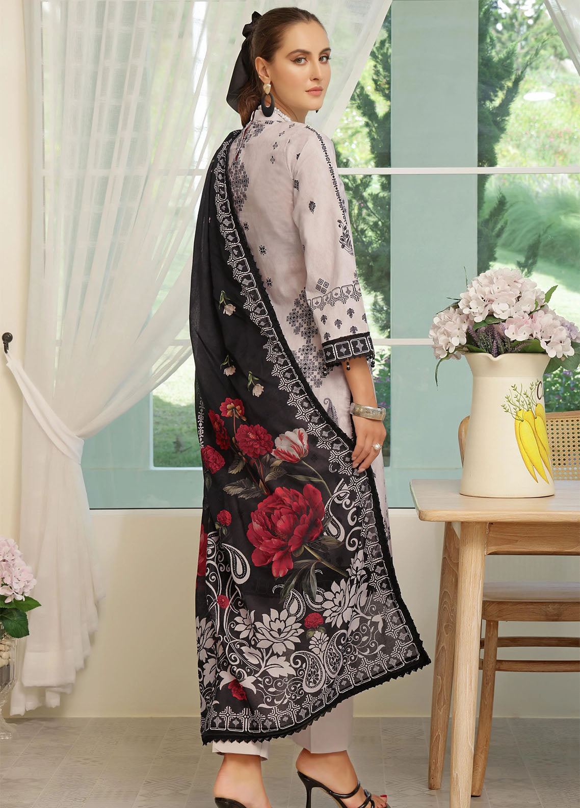 Colors By Alzohaib Digital Printed Cambric 3 Piece Unstitched Suit AZ25CCV1 CDC-01 Colors By Alzohaib Digital Printed Cambric 3 Piece Unstitched Suit AZ25CCV1 CDC-01