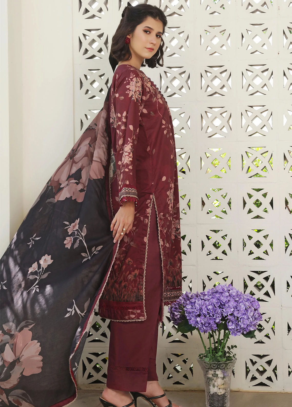 Colors By Alzohaib Digital Printed Cambric 3 Piece Unstitched Suit AZ25CCV1 CDC-05 Colors By Alzohaib Digital Printed Cambric 3 Piece Unstitched Suit AZ25CCV1 CDC-05