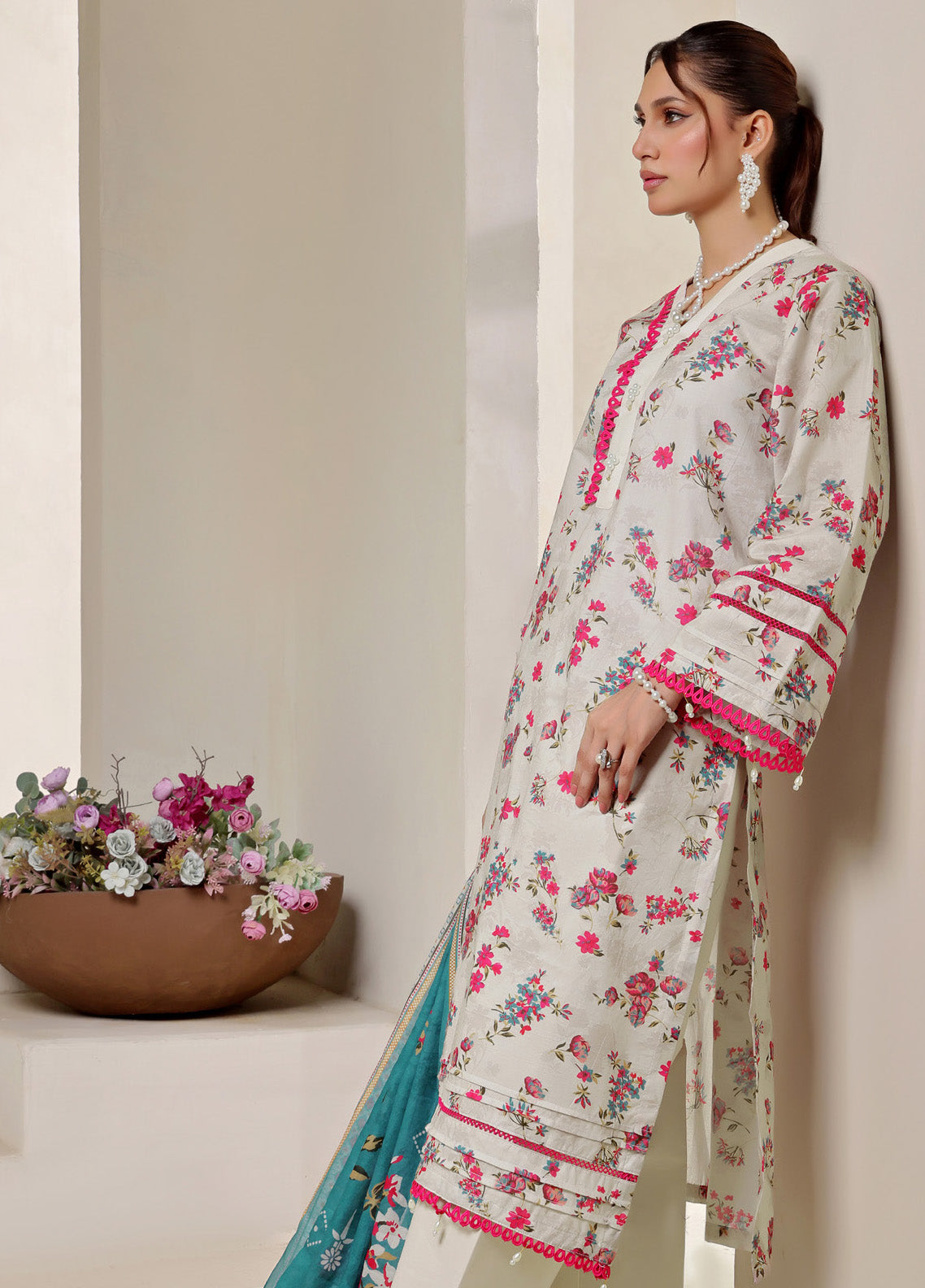 Colors By Alzohaib Digital Printed Lawn 3 Piece Unstitched Suit AZ25C CPD-01 Colors By Alzohaib Digital Printed Lawn 3 Piece Unstitched Suit AZ25C CPD-01