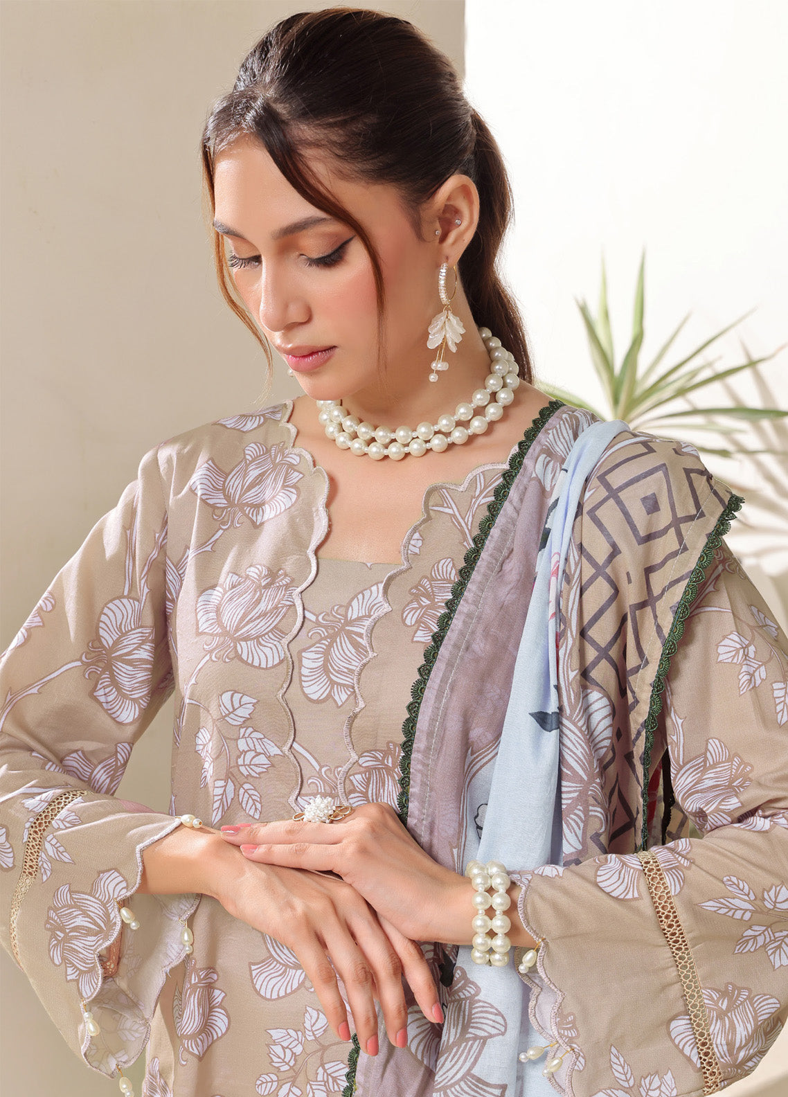 Colors By Alzohaib Digital Printed Lawn 3 Piece Unstitched Suit AZ25C CPD-03 Colors By Alzohaib Digital Printed Lawn 3 Piece Unstitched Suit AZ25C CPD-03