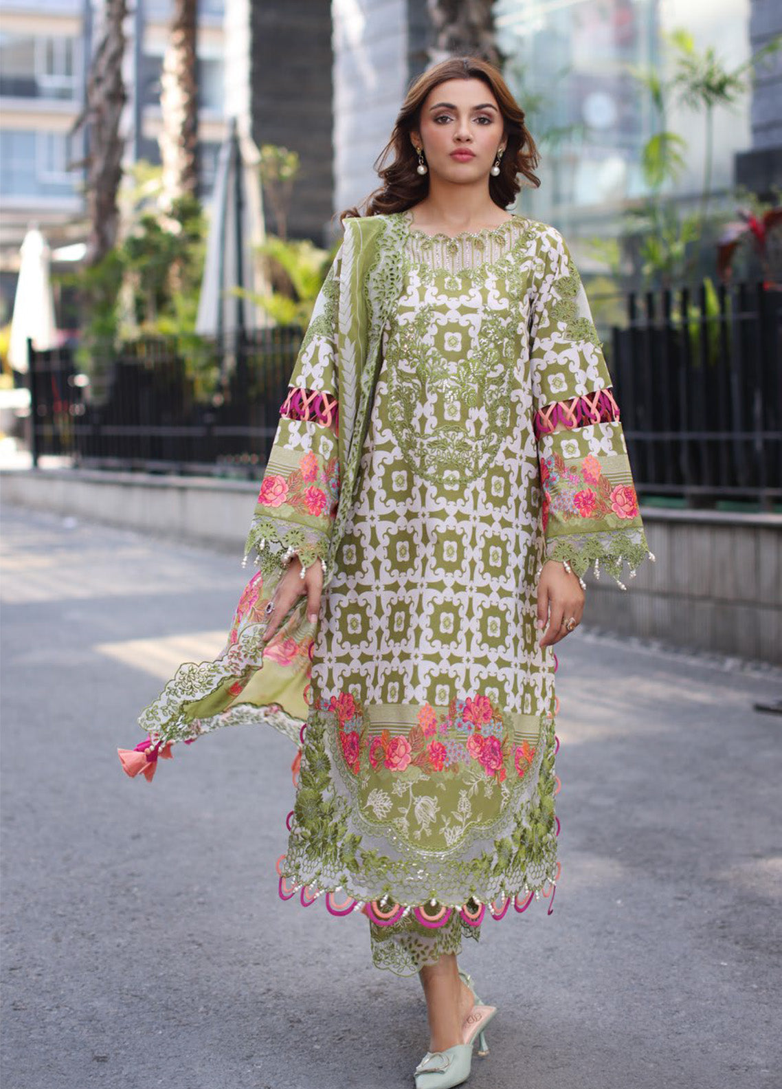 Combination By Charizma Embroidered Lawn 3 Piece Unstitched Suit 25CLV3 D-CC5-27 Combination By Charizma Embroidered Lawn 3 Piece Unstitched Suit 25CLV3 D-CC5-27
