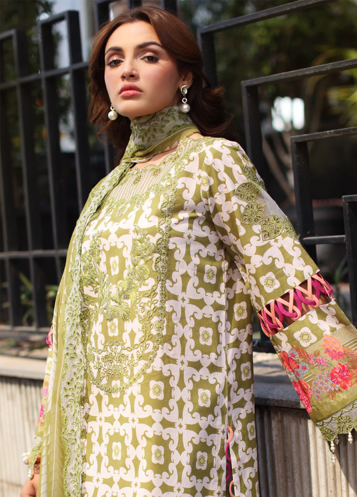 Combination By Charizma Embroidered Lawn 3 Piece Unstitched Suit 25CLV3 D-CC5-27 Combination By Charizma Embroidered Lawn 3 Piece Unstitched Suit 25CLV3 D-CC5-27