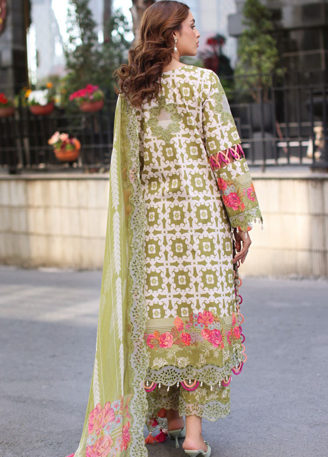 Combination By Charizma Embroidered Lawn 3 Piece Unstitched Suit 25CLV3 D-CC5-27 Combination By Charizma Embroidered Lawn 3 Piece Unstitched Suit 25CLV3 D-CC5-27