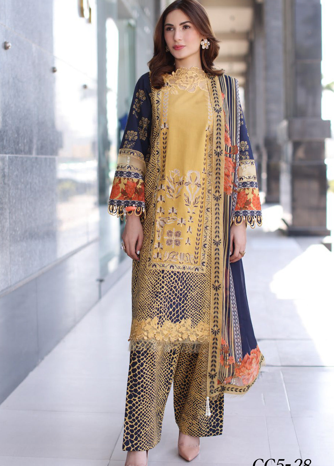 Combination By Charizma Embroidered Lawn 3 Piece Unstitched Suit 25CLV3 D-CC5-28 Combination By Charizma Embroidered Lawn 3 Piece Unstitched Suit 25CLV3 D-CC5-28