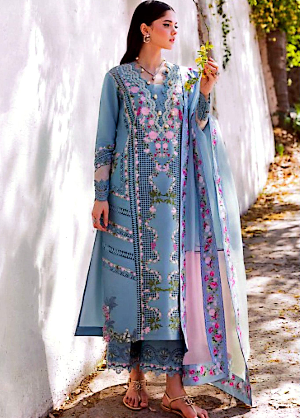 Crimson Bloom By Saira Shakira Embroidered Lawn 3 Piece Unstitched Suit CSS25BUL D-1B ZERENE Crimson Bloom By Saira Shakira Embroidered Lawn 3 Piece Unstitched Suit CSS25BUL D-1B ZERENE