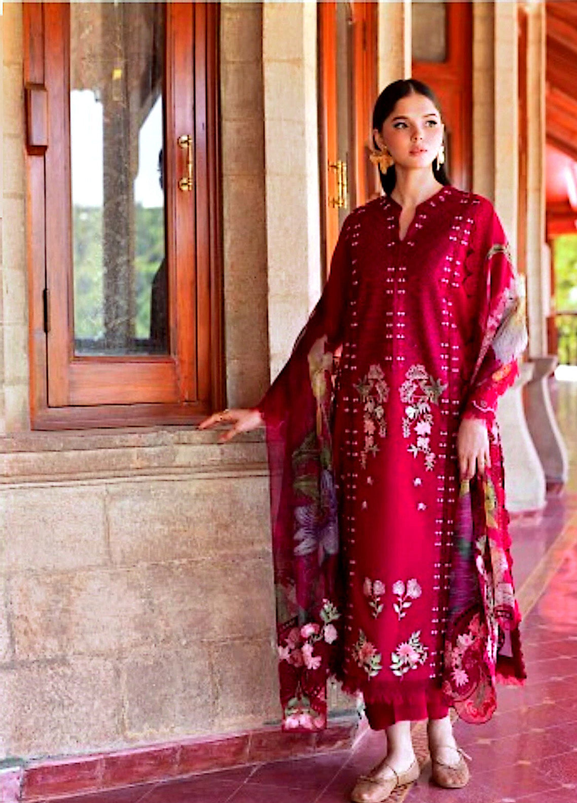 Crimson Bloom By Saira Shakira Embroidered Lawn 3 Piece Unstitched Suit CSS25BUL D-2A HANGING GARDENS Crimson Bloom By Saira Shakira Embroidered Lawn 3 Piece Unstitched Suit CSS25BUL D-2A HANGING GARDENS