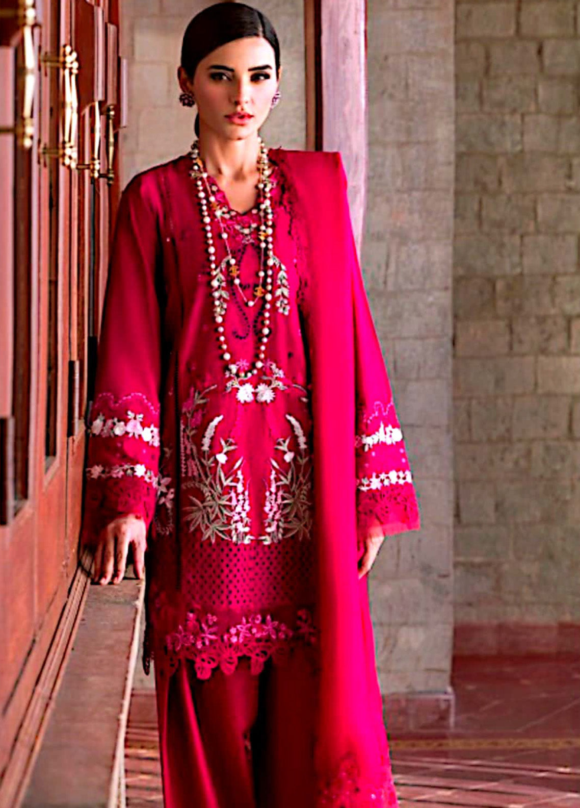 Crimson Bloom By Saira Shakira Embroidered Lawn 3 Piece Unstitched Suit CSS25BUL D-7B FAYE Crimson Bloom By Saira Shakira Embroidered Lawn 3 Piece Unstitched Suit CSS25BUL D-7B FAYE