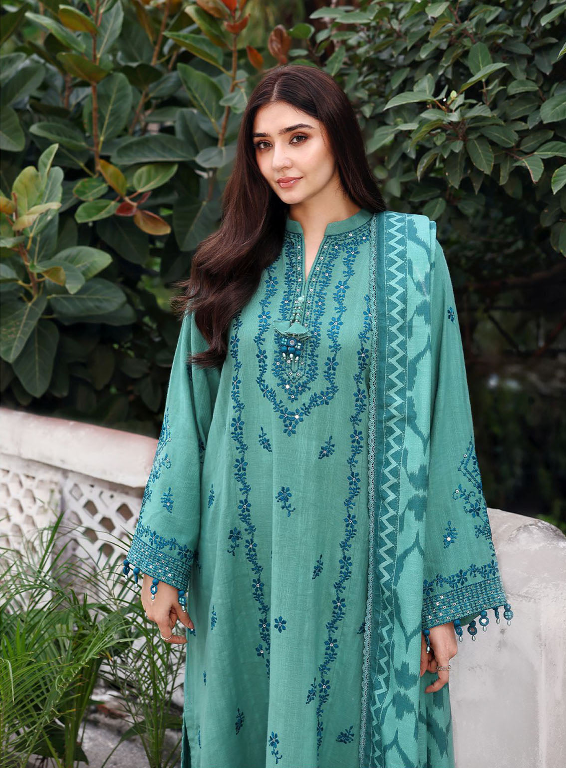 Cross Stitch Embroidered Khaddar 3 Piece Unstitched Suit CS25WKLM D-01 FLEUR WHISPER Cross Stitch Embroidered Khaddar 3 Piece Unstitched Suit CS25WKLM D-01 FLEUR WHISPER
