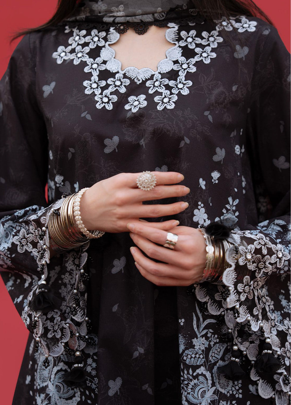 Cross Stitch Embroidered Lawn 3 Piece Unstitched Suit CS25EL D-RAVEN WHISPER Cross Stitch Embroidered Lawn 3 Piece Unstitched Suit CS25EL D-RAVEN WHISPER