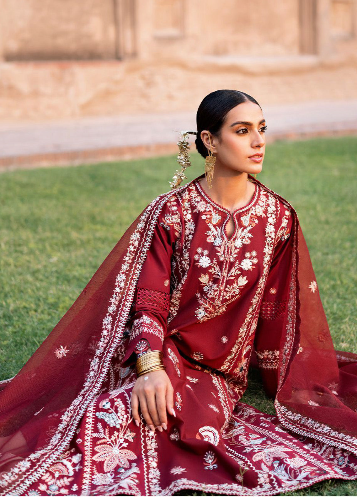 Cross Stitch Embroidered Lawn 3 Piece Unstitched Suit CS25EL D-ROUGE ZEST Cross Stitch Embroidered Lawn 3 Piece Unstitched Suit CS25EL D-ROUGE ZEST