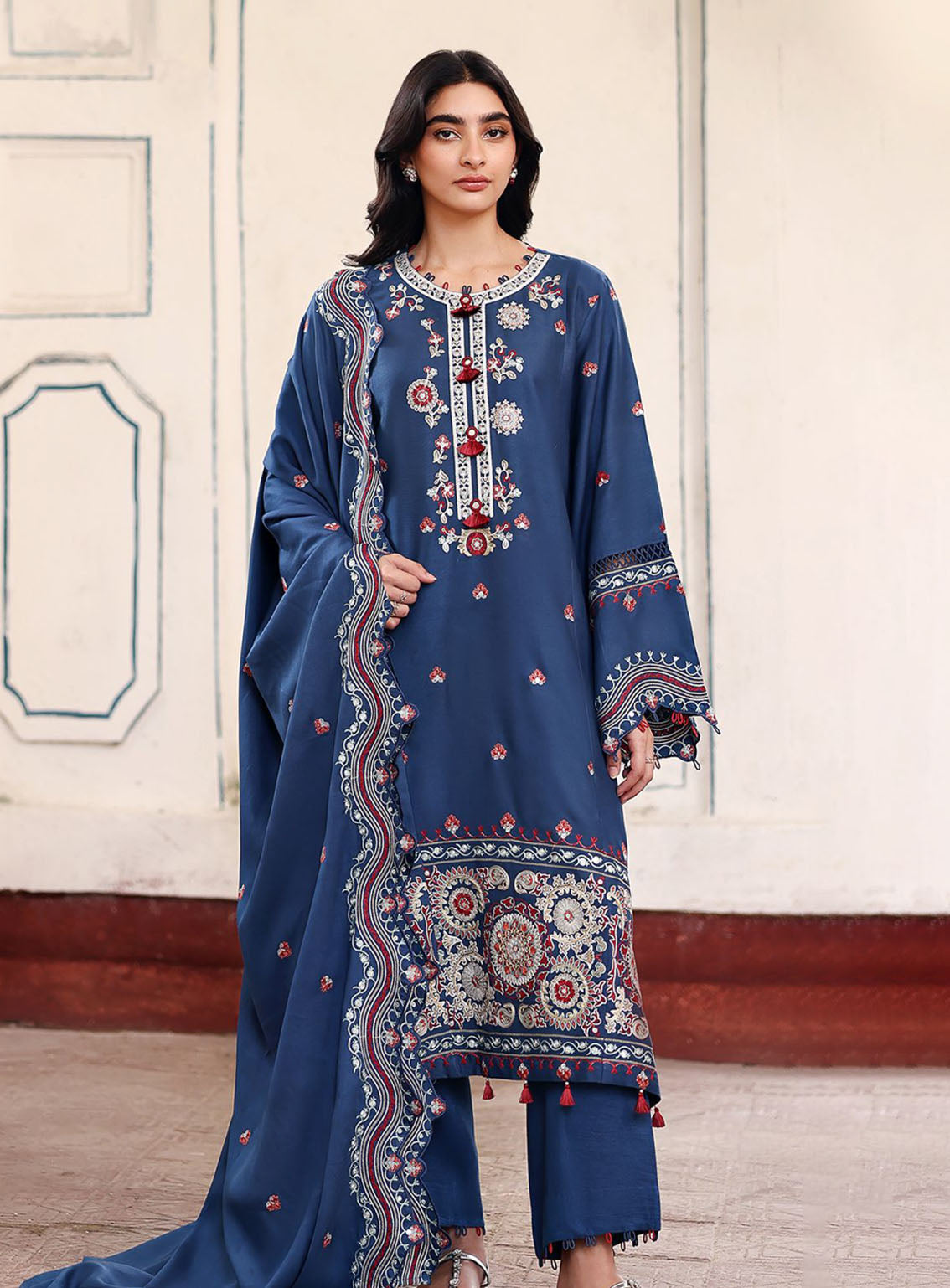 Cross Stitch Embroidered Marina 3 Piece Unstitched Suit CS25WKLM D-19 MOONLIT GARDEN Cross Stitch Embroidered Marina 3 Piece Unstitched Suit CS25WKLM D-19 MOONLIT GARDEN