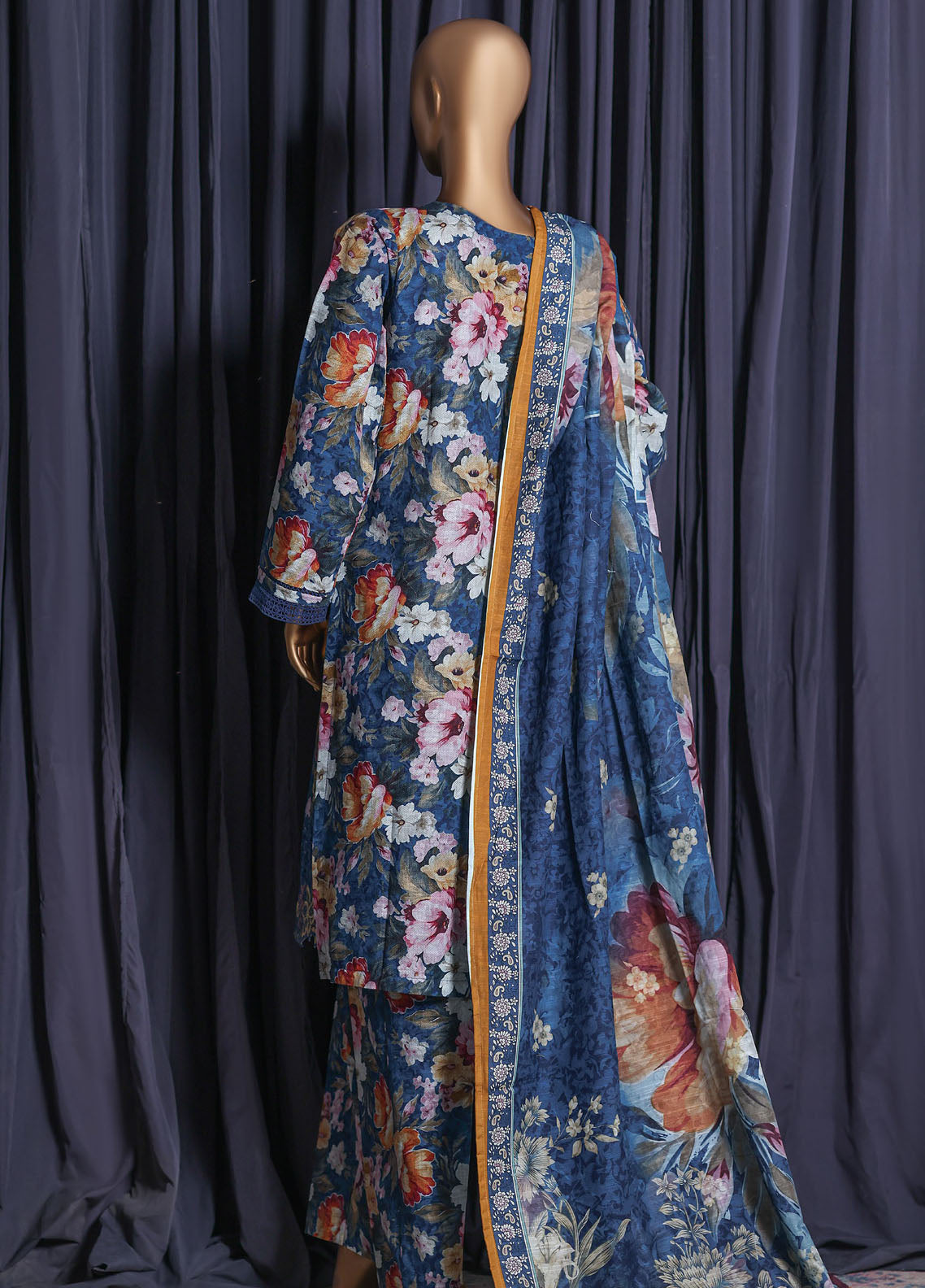 Cross Stitch By HZ Textiles Embroidered Khaddar 3 Piece Stitched Suit HZ25CSEK D-2516 Cross Stitch By HZ Textiles Embroidered Khaddar 3 Piece Stitched Suit HZ25CSEK D-2516