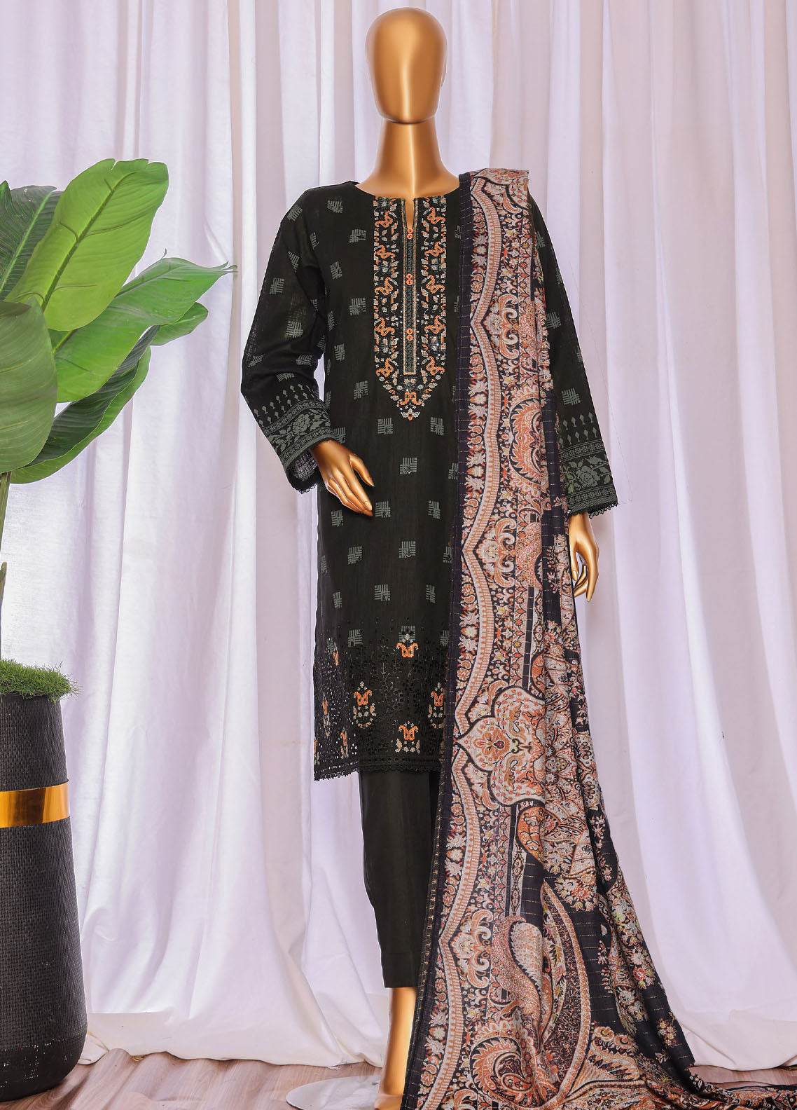 Crosshatch By HZ Textiles Embroidered Khaddar 3 Piece Unstitched Suit HZ25CEK D-KCE-3088 Crosshatch By HZ Textiles Embroidered Khaddar 3 Piece Unstitched Suit HZ25CEK D-KCE-3088