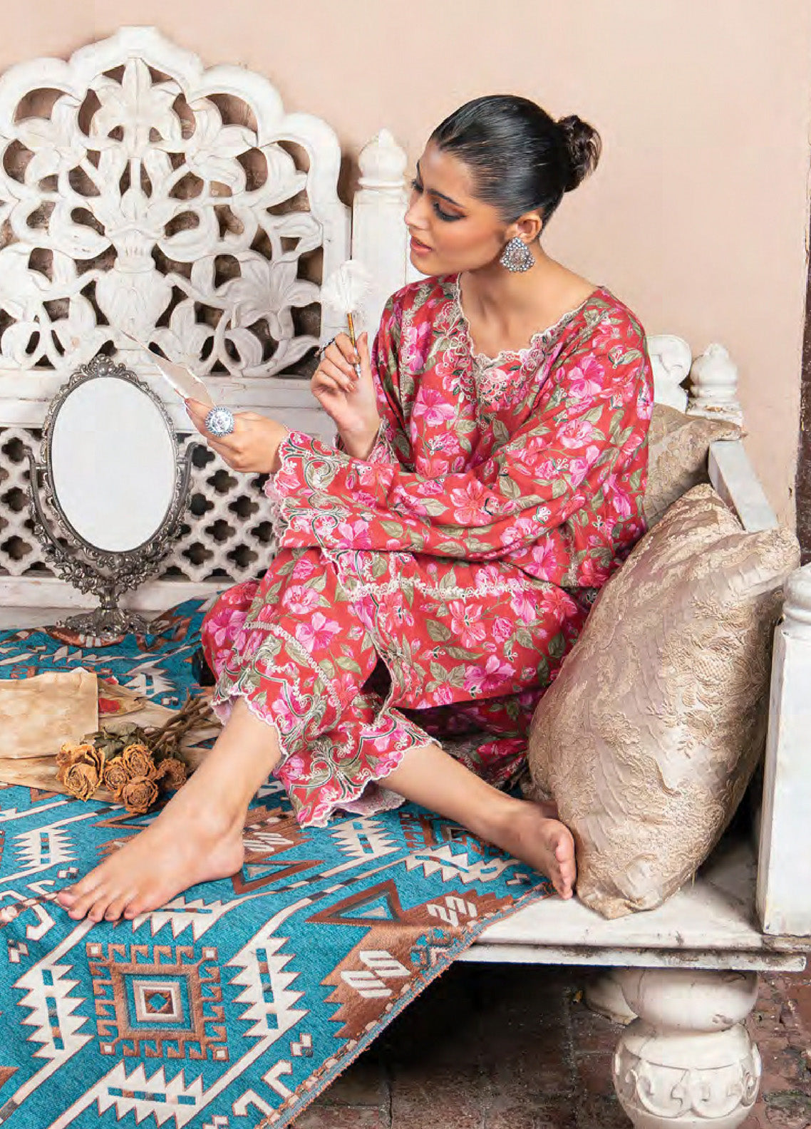 Daastan By LSM Lakhany Embroidered Khaddar 2 Piece Stitched Suit LSM24D LG-MB-0040 Daastan By LSM Lakhany Embroidered Khaddar 2 Piece Stitched Suit LSM24D LG-MB-0040