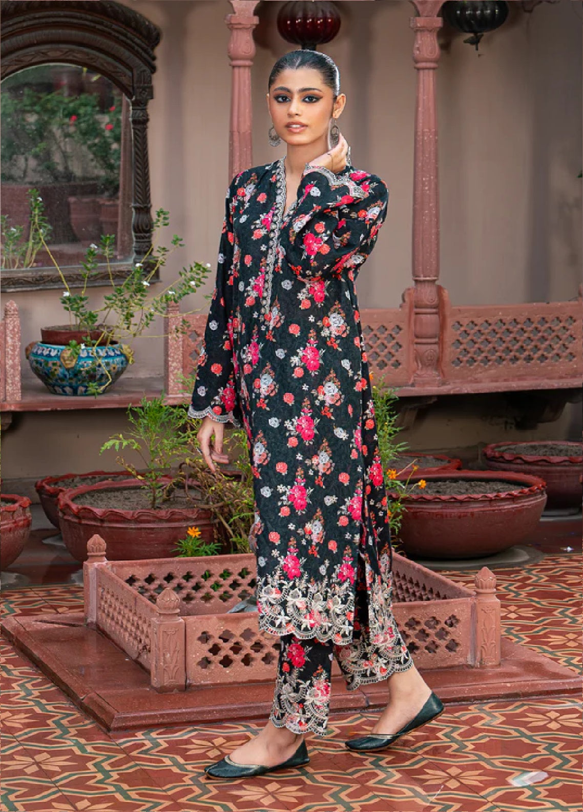 Daastan By LSM Lakhany Embroidered Khaddar 2 Piece Stitched Suit LSM24D LG-SK-0250 Daastan By LSM Lakhany Embroidered Khaddar 2 Piece Stitched Suit LSM24D LG-SK-0250