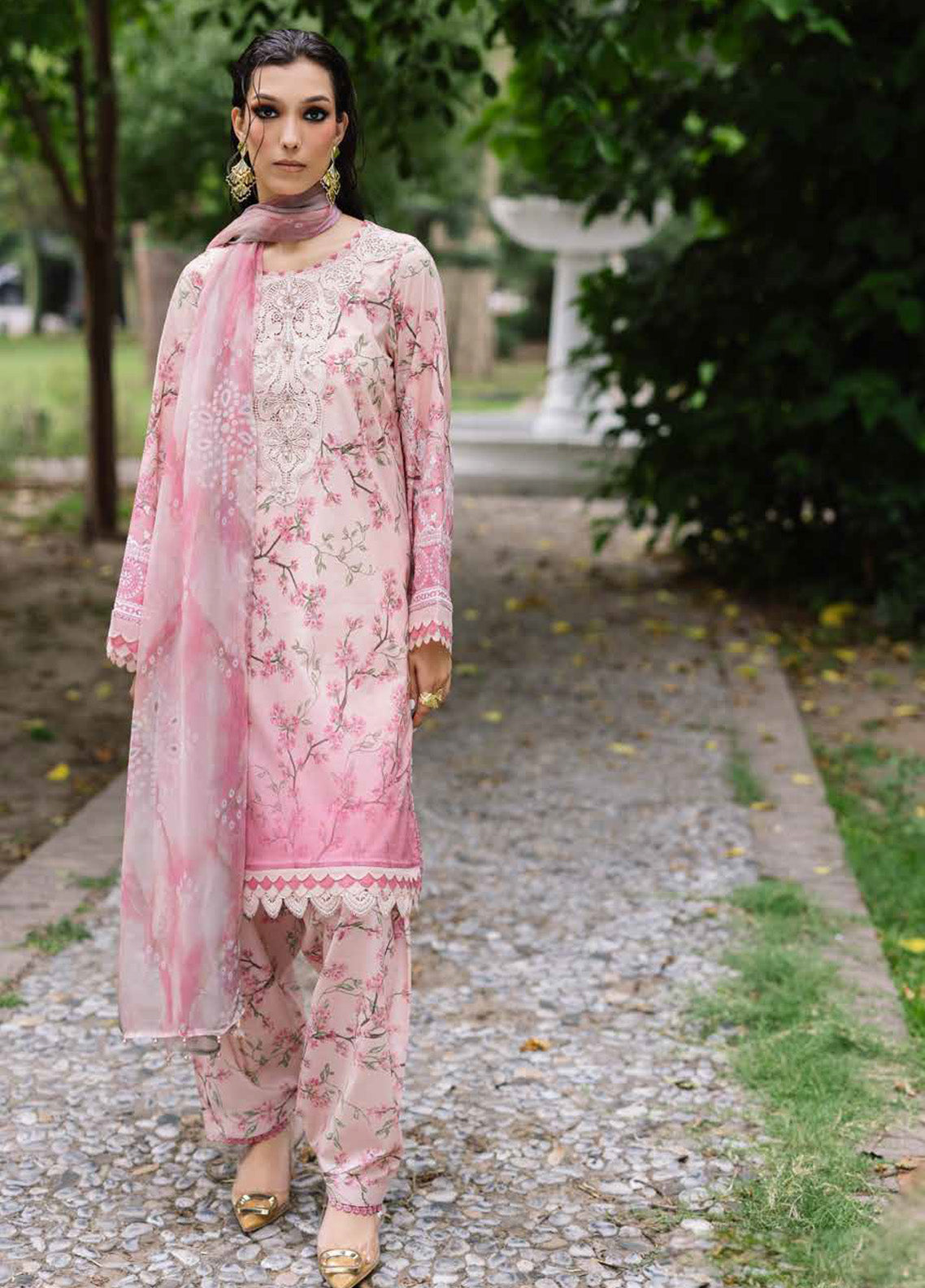 Daily Delights By Nureh Chikankari Embroidered Lawn 3 Piece Unstitched Suit NU25DD D-01 Daily Delights By Nureh Chikankari Embroidered Lawn 3 Piece Unstitched Suit NU25DD D-01