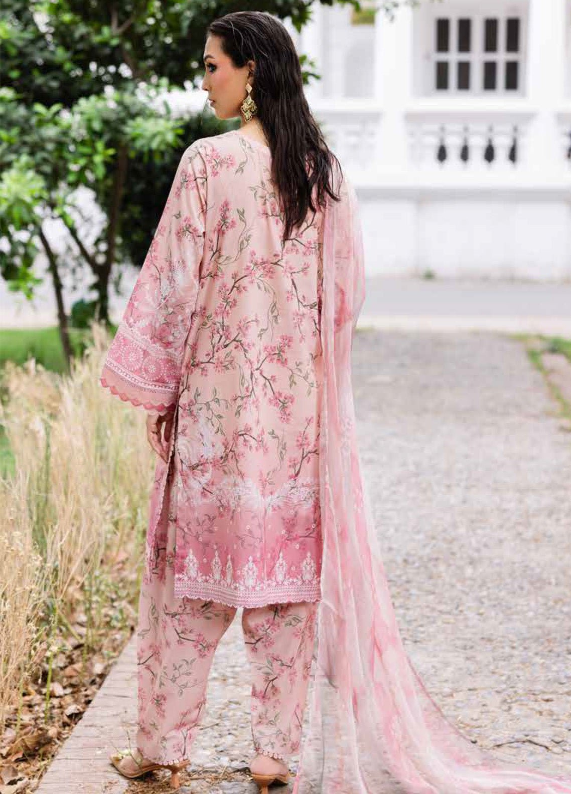Daily Delights By Nureh Chikankari Embroidered Lawn 3 Piece Unstitched Suit NU25DD D-01 Daily Delights By Nureh Chikankari Embroidered Lawn 3 Piece Unstitched Suit NU25DD D-01