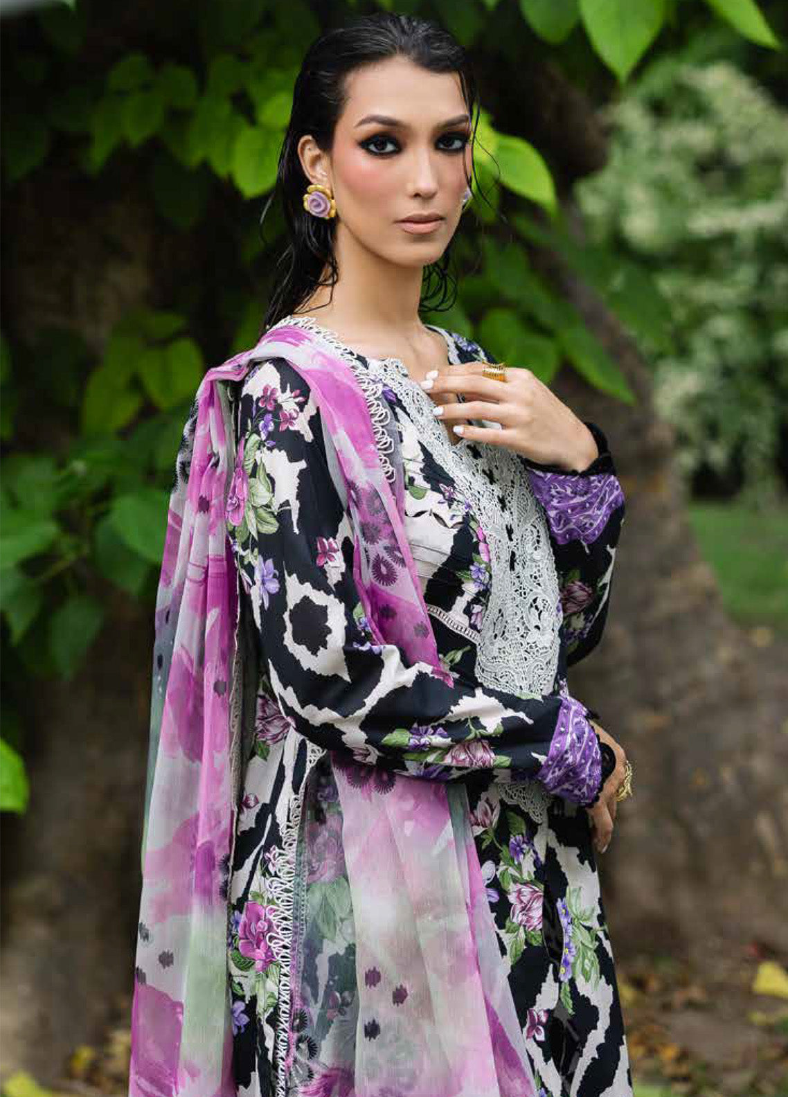 Daily Delights By Nureh Chikankari Embroidered Lawn 3 Piece Unstitched Suit NU25DD D-05 Daily Delights By Nureh Chikankari Embroidered Lawn 3 Piece Unstitched Suit NU25DD D-05