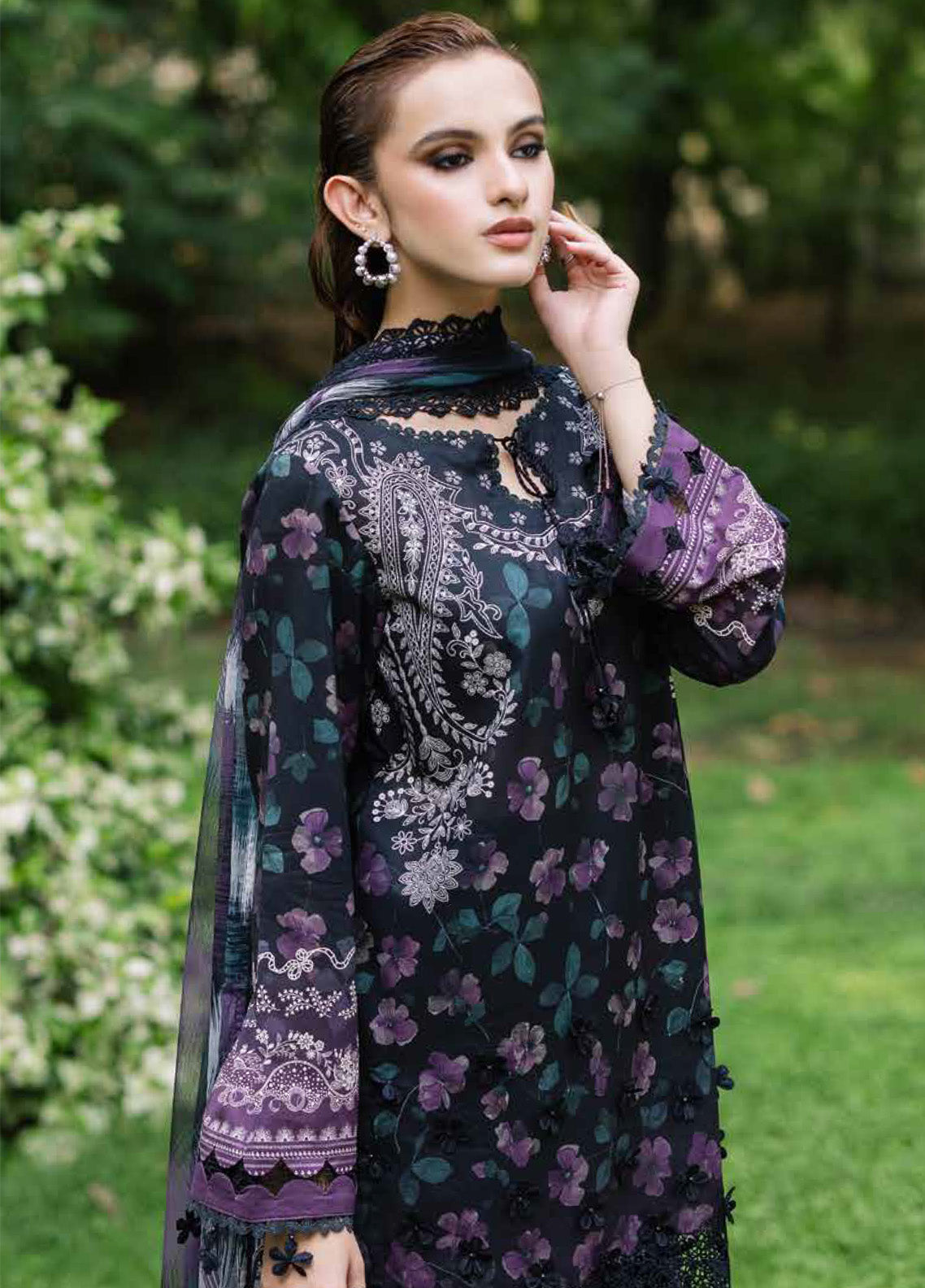 Daily Delights By Nureh Chikankari Embroidered Lawn 3 Piece Unstitched Suit NU25DD D-06 Daily Delights By Nureh Chikankari Embroidered Lawn 3 Piece Unstitched Suit NU25DD D-06